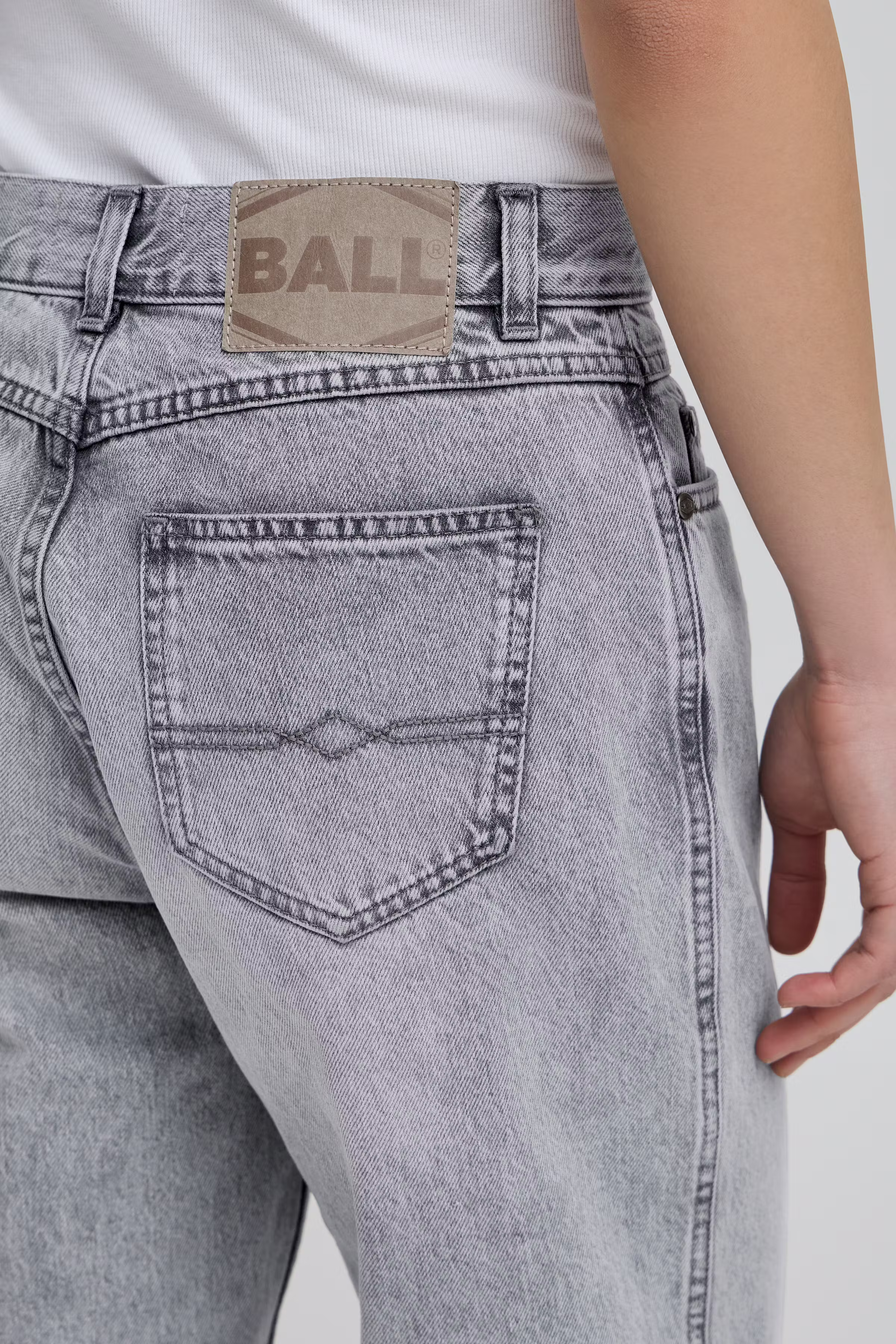 BAPAOLO Cropped Jeans LOOKBOOK DETAIL 50405137-204607