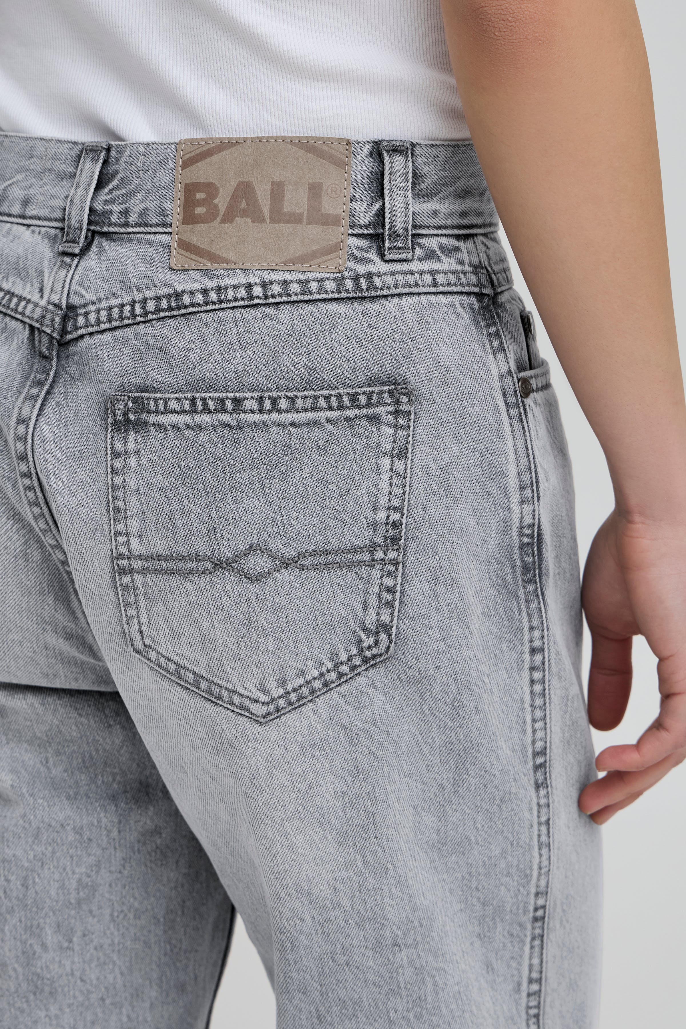 BAPAOLO Cropped Jeans LOOKBOOK DETAIL 50405137-204607