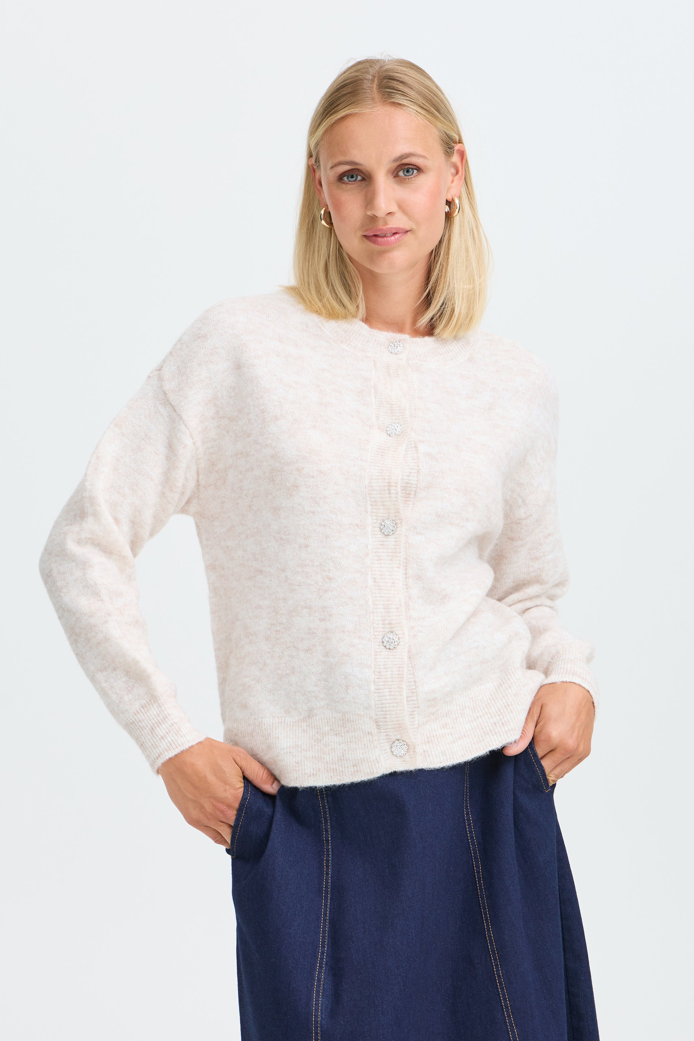 FRSANNY Cardigan LOOKBOOK FRONT 20618378-1304011