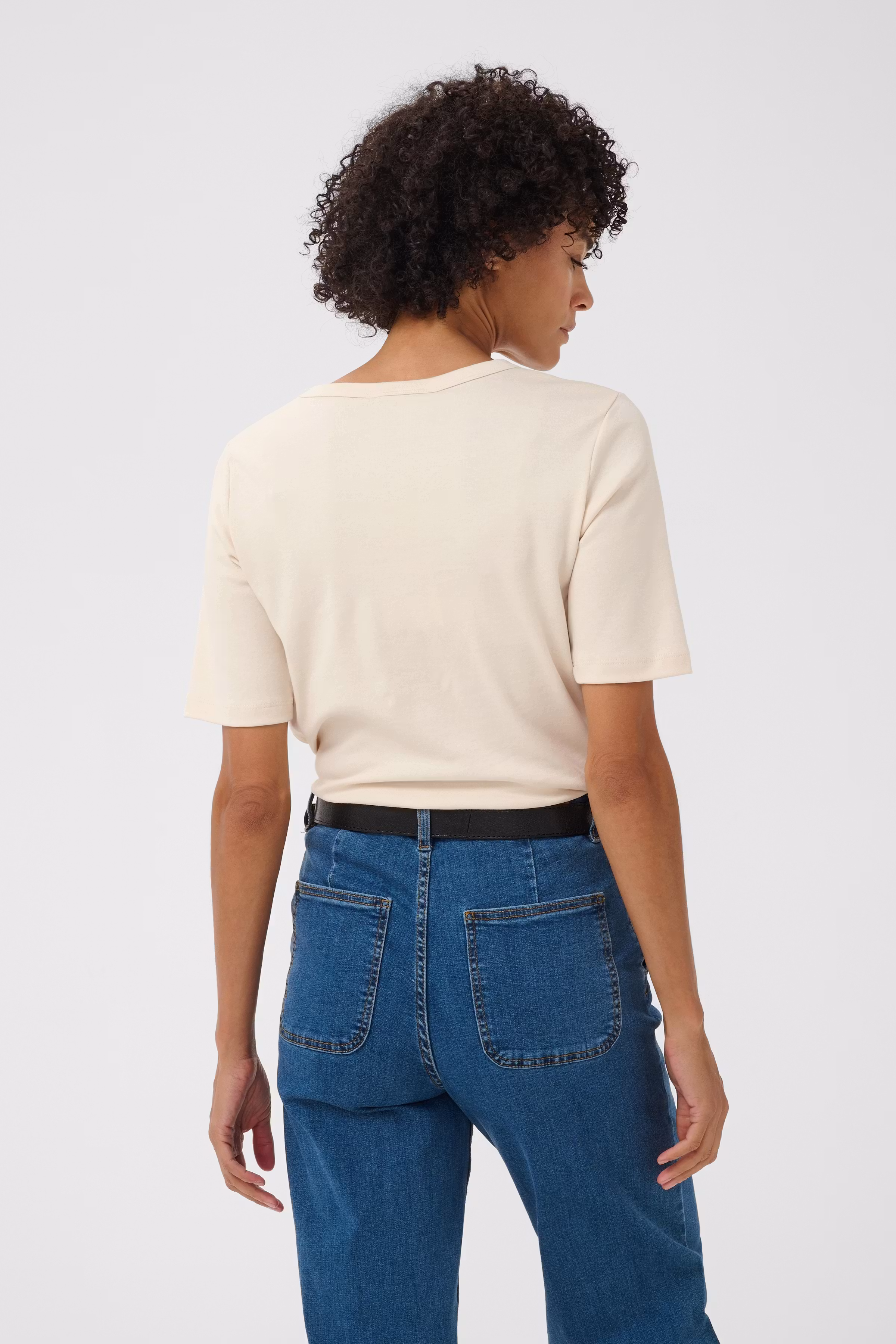 RatanaPW T-shirt LOOKBOOK BACK 30309870-120304