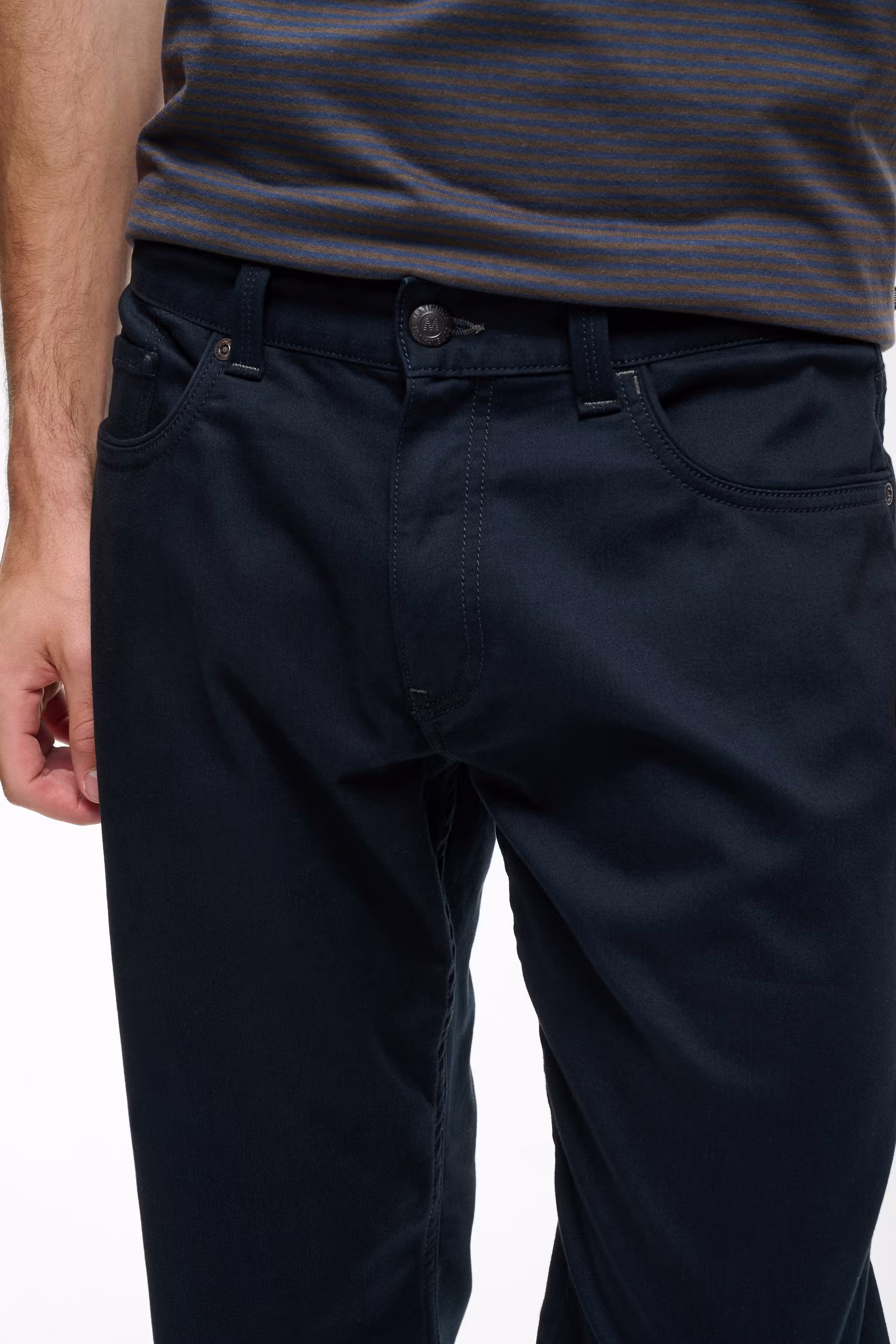 MAmike Hose LOOKBOOK DETAIL 30209366-194011