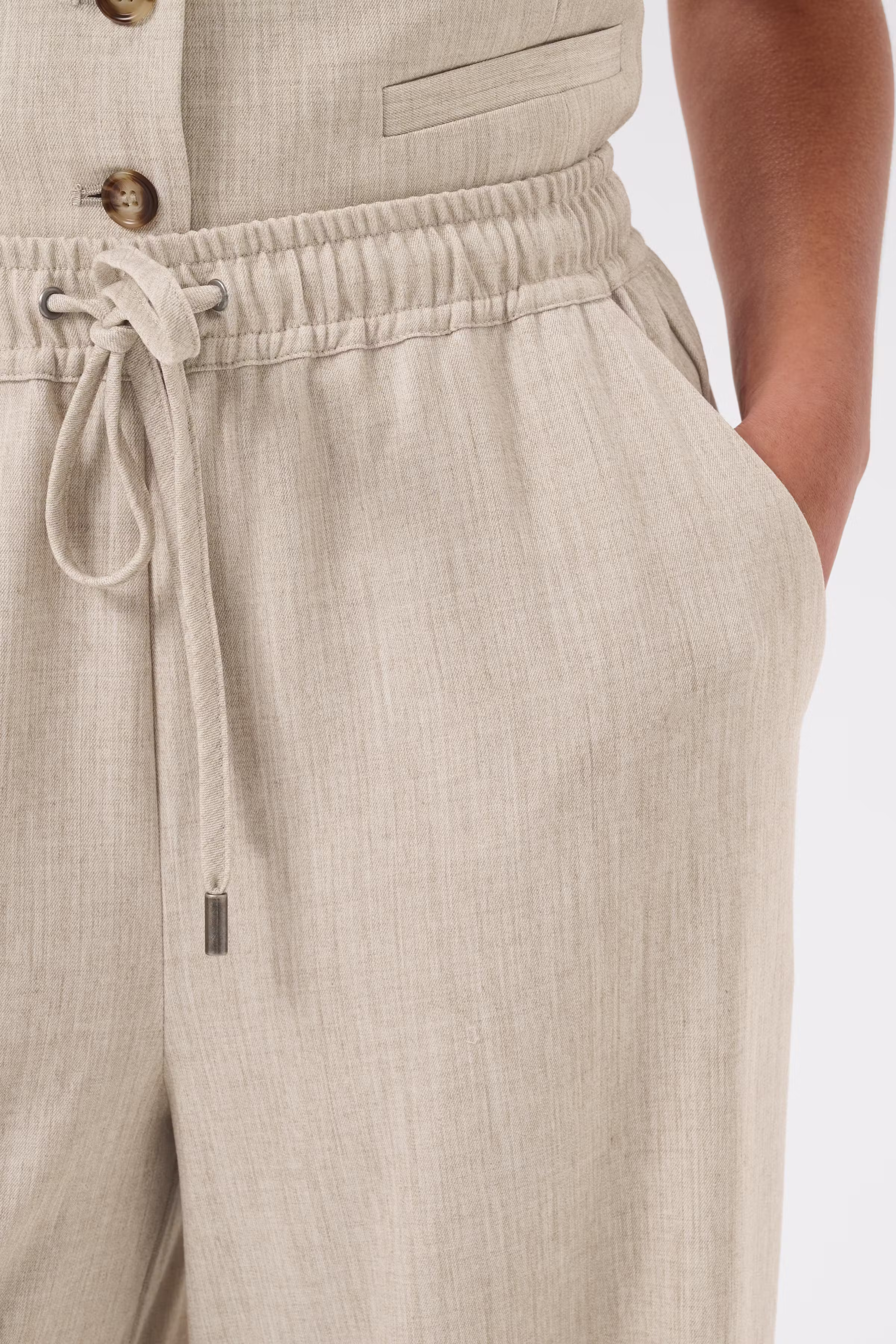 KAomila Trousers LOOKBOOK DETAIL 10511848-1513051
