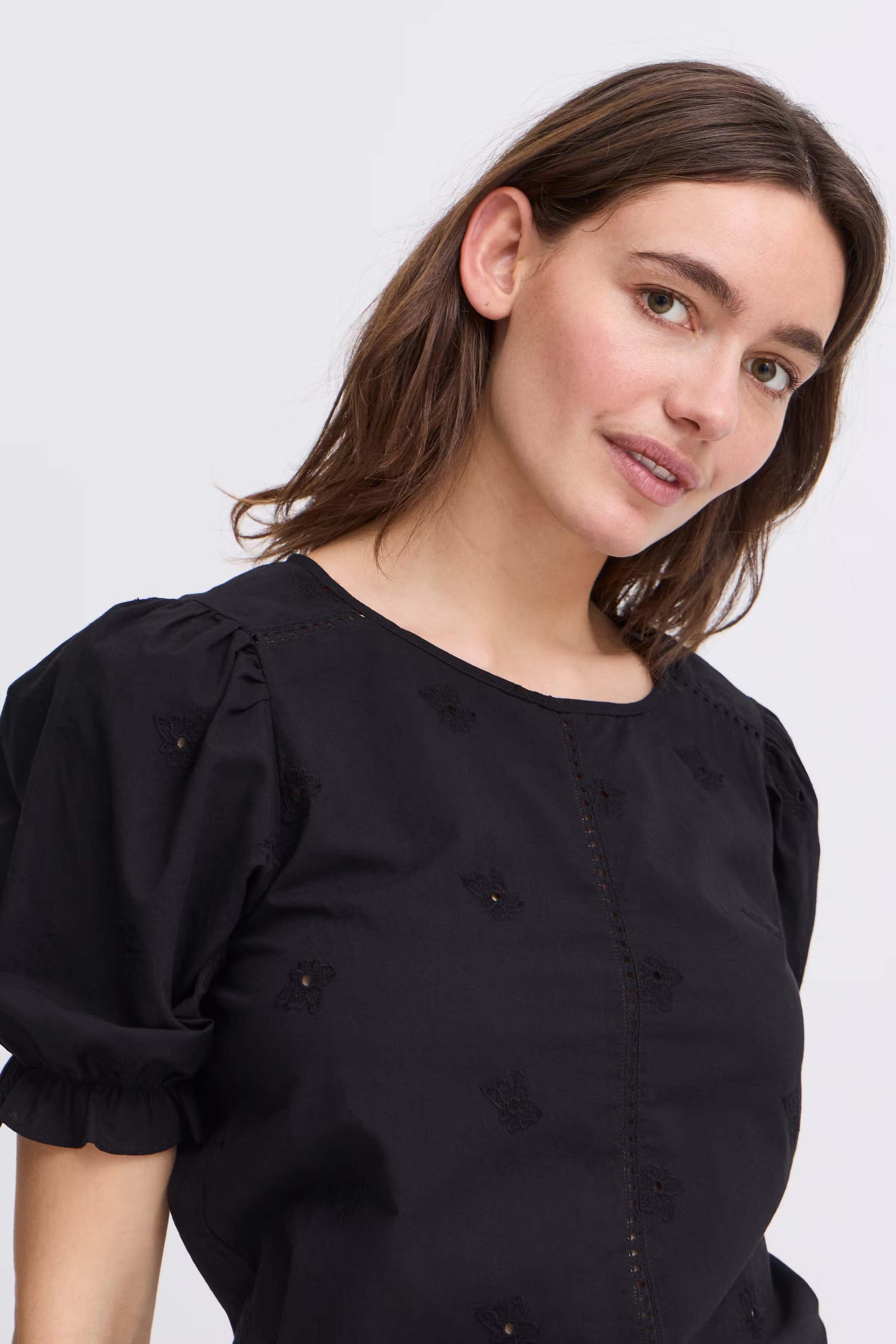 BYJINNI Bluse LOOKBOOK DETAIL 20816723-200451