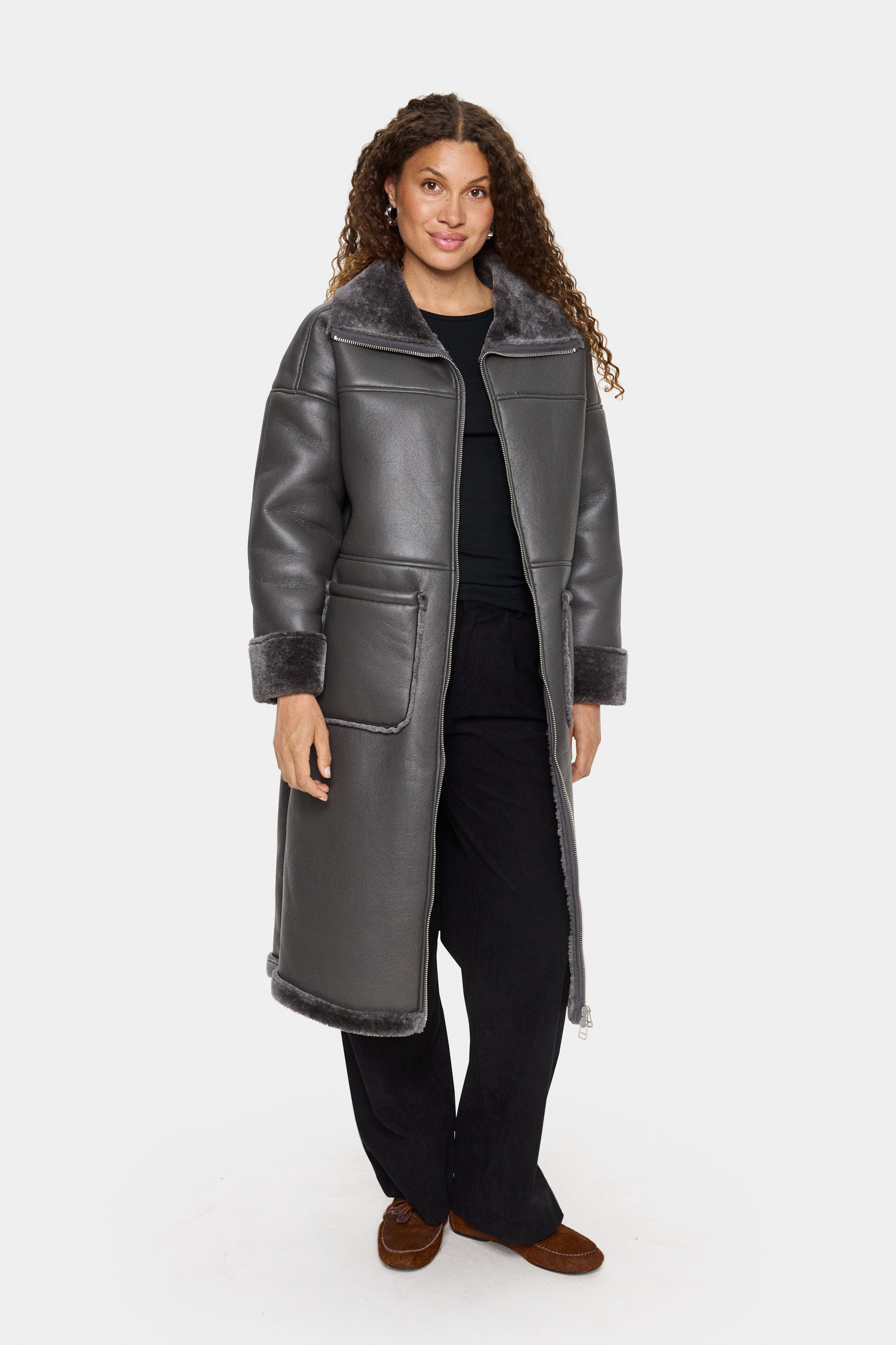 LanaSZ Outerwear LOOKBOOK FRONT 30514134-185206