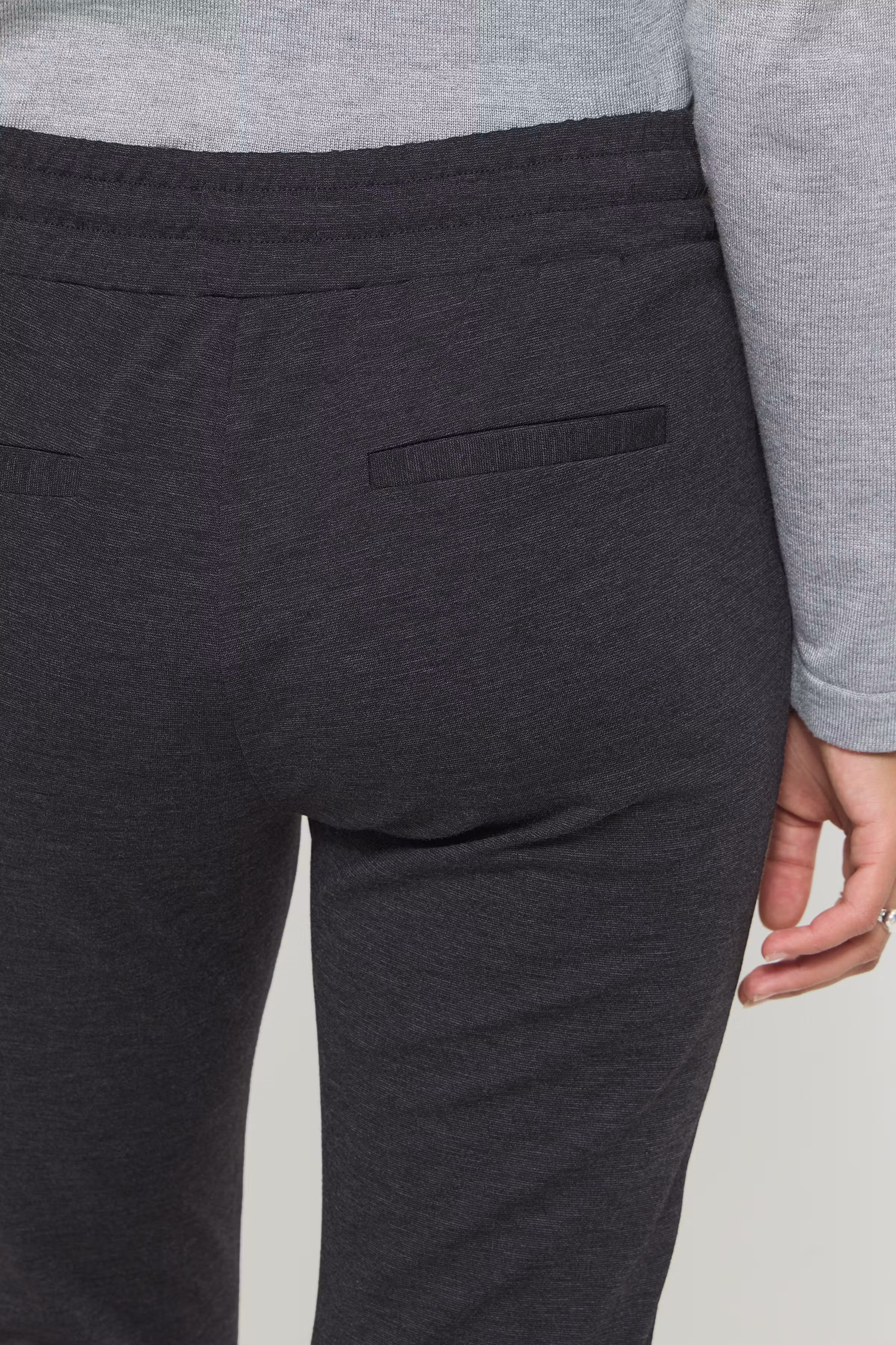 KateIH broek LOOKBOOK DETAIL 20105036-10021