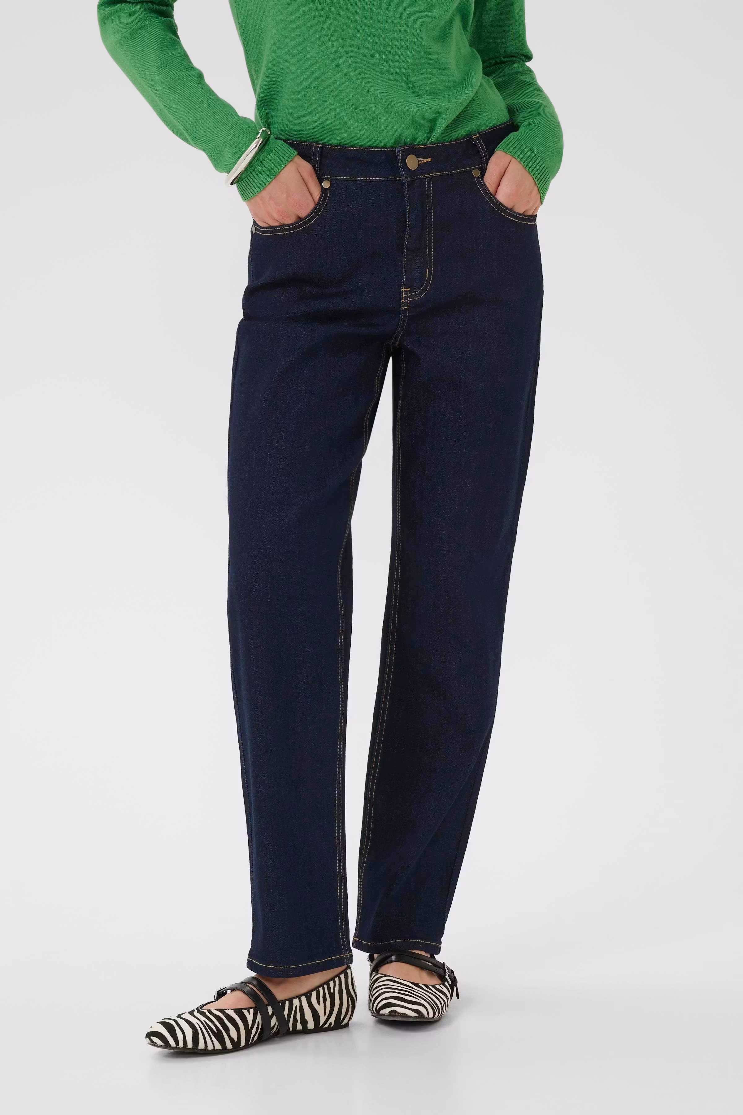 CUmoya Jeans LOOKBOOK FRONT 50112625-500119