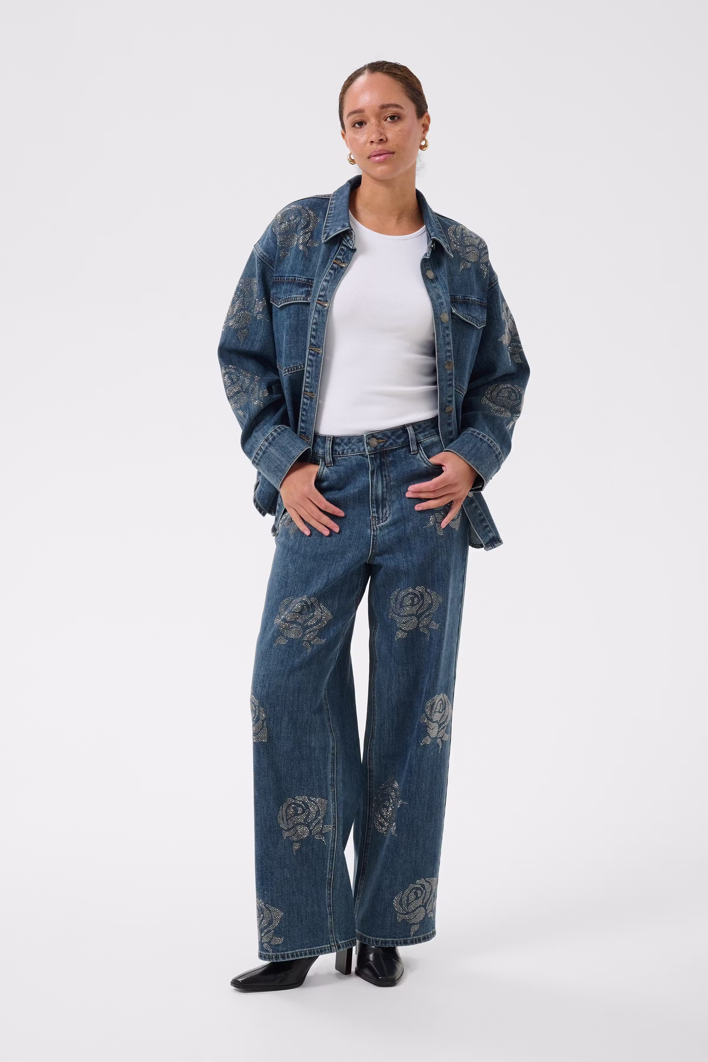 KAcastelia Jeans LOOKBOOK FRONT 10511764-109470