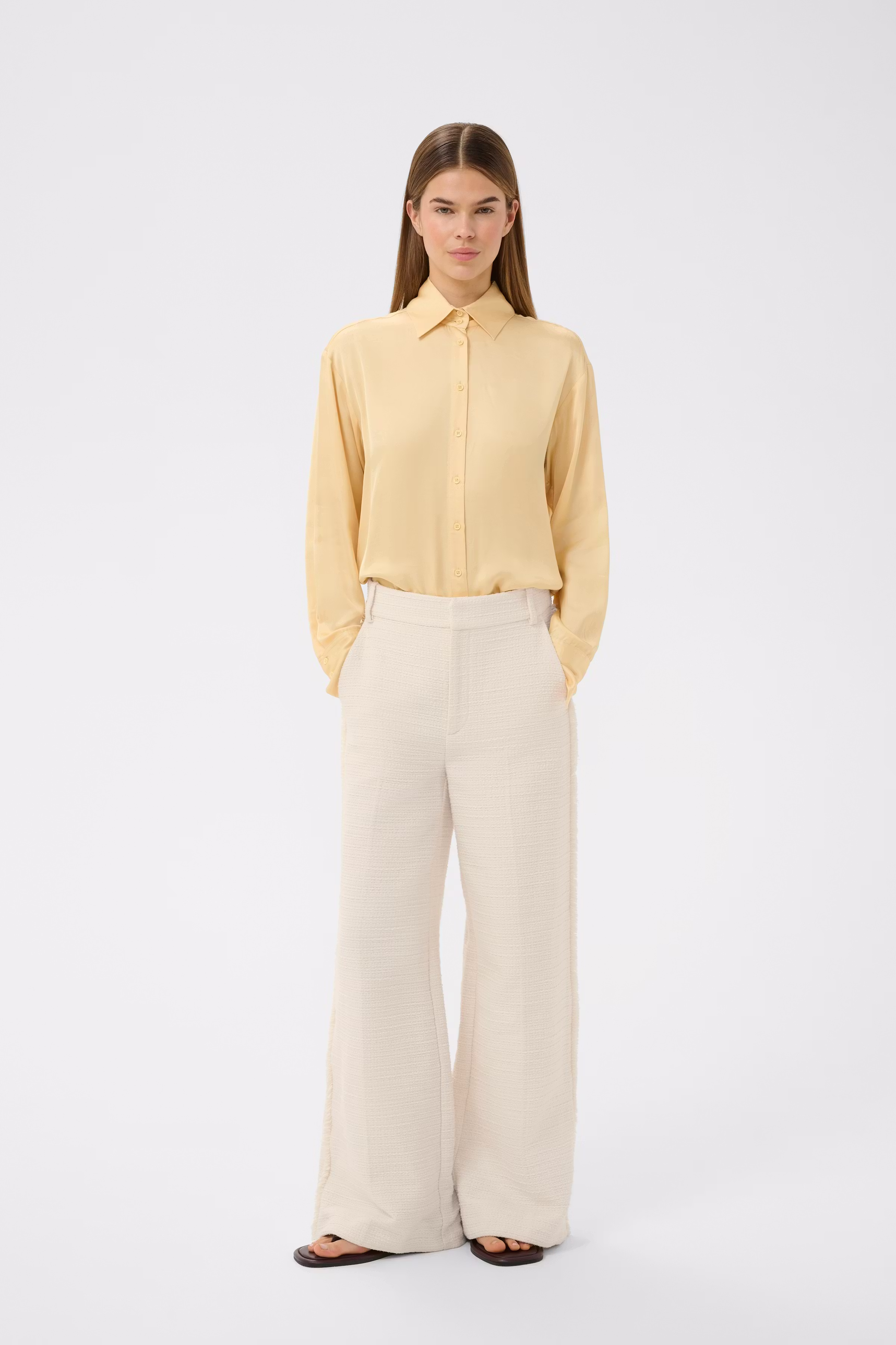 CHEYANNEIW Hose LOOKBOOK FRONT 30112391-110701
