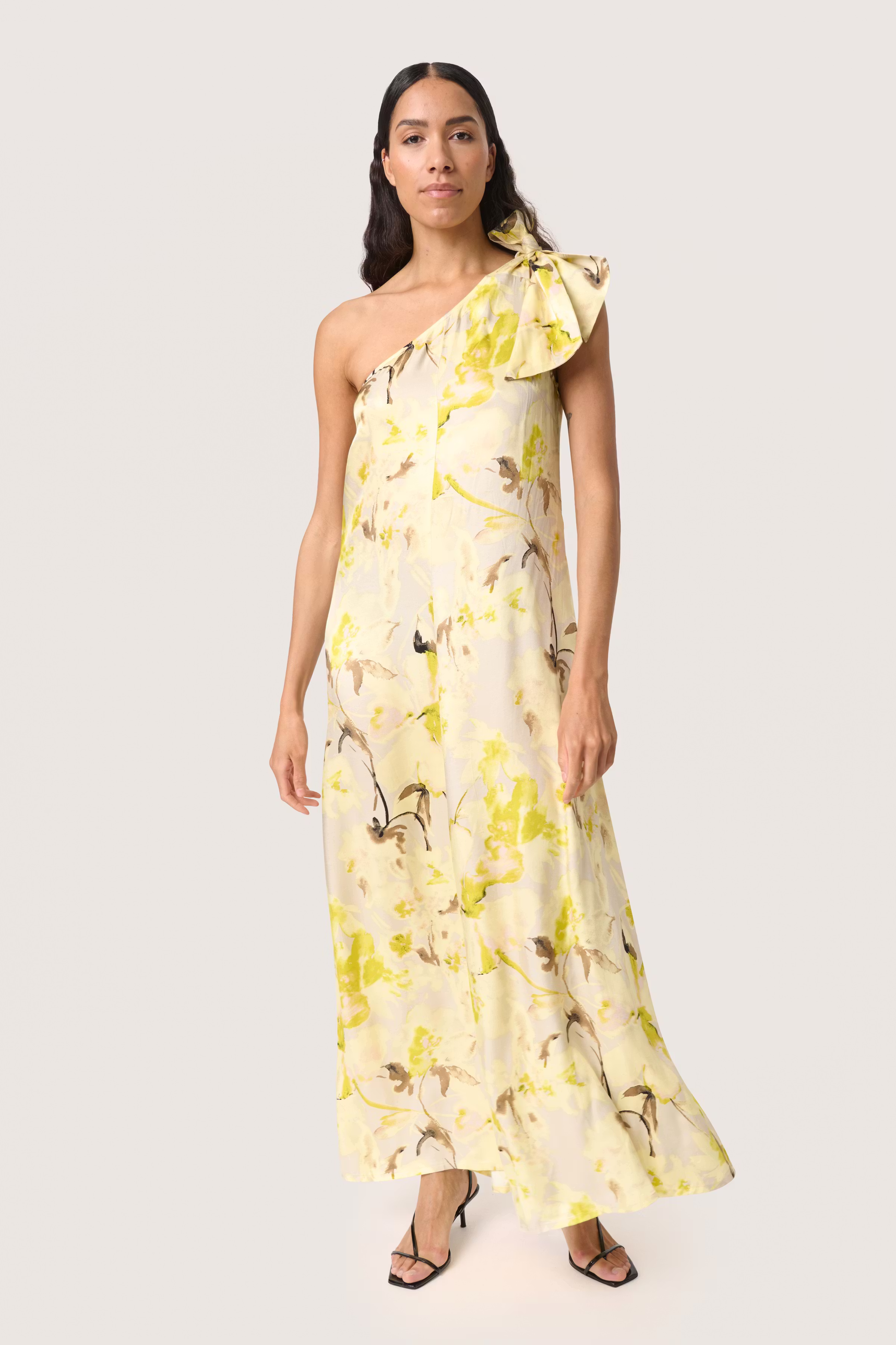 SLBecca Kleid LOOKBOOK FRONT 30408382-303909