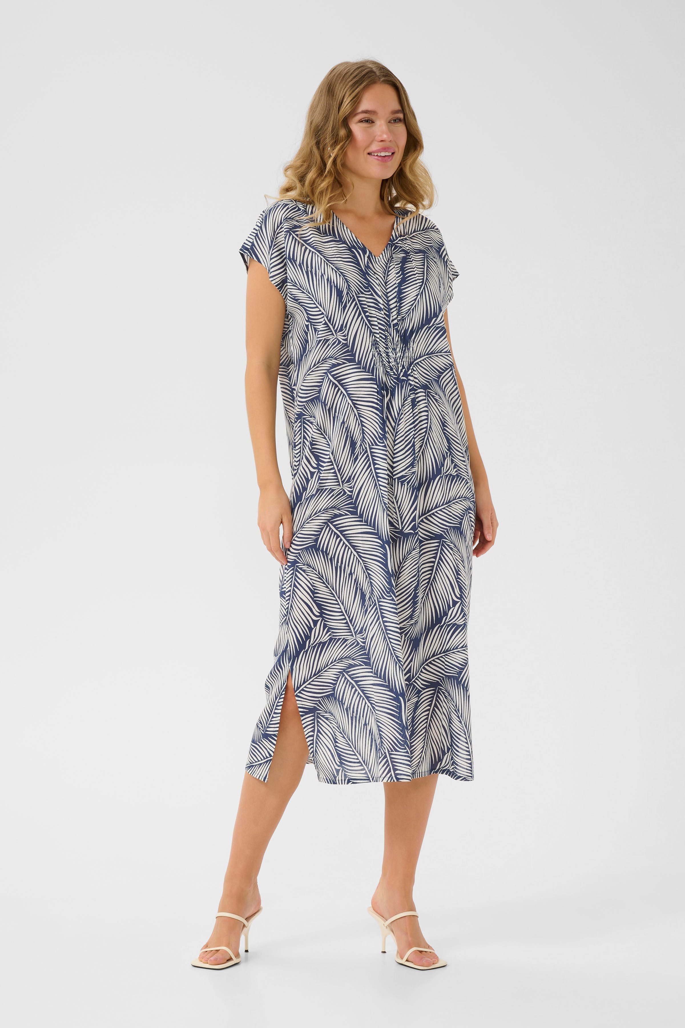 BPvivian Kjole LOOKBOOK FRONT 10590920-107897B