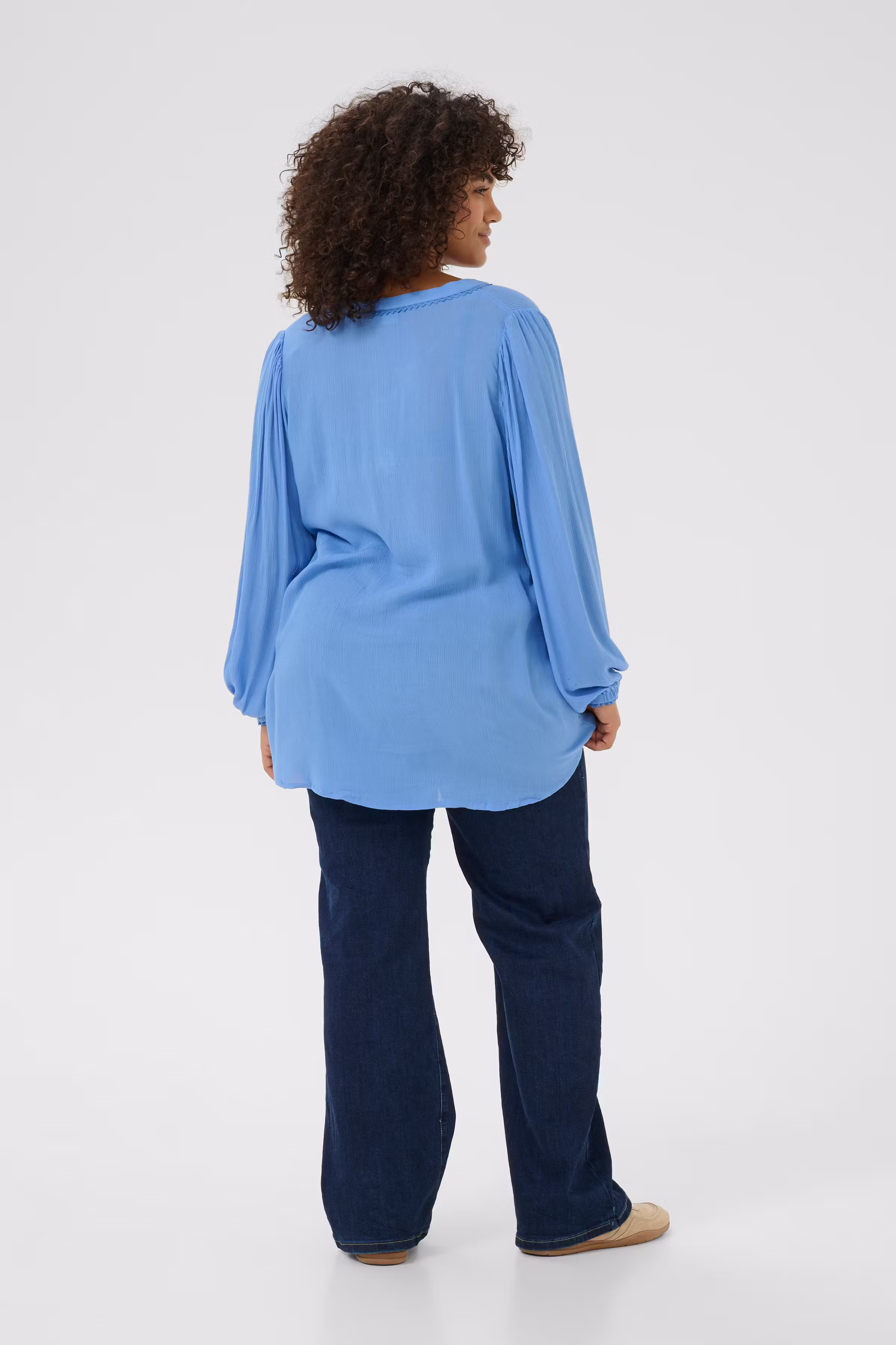 KCnoah Bluse LOOKBOOK BACK 10583337-183936