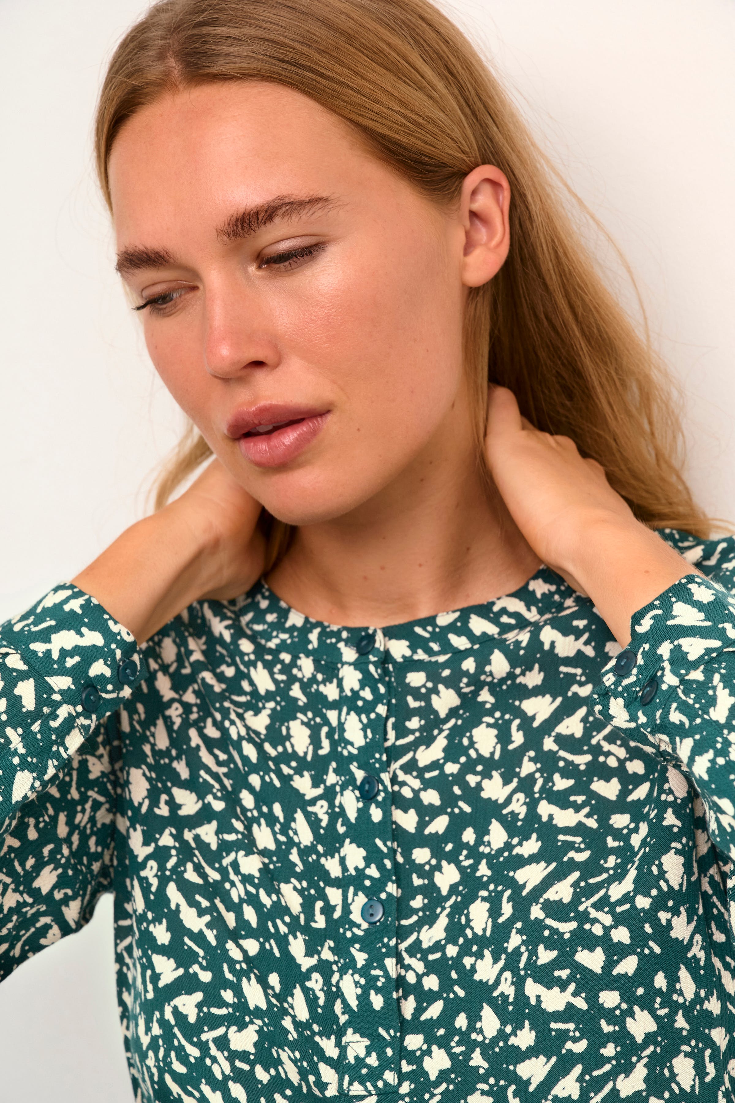 KAlene Bluse LOOKBOOK DETAIL 10508492-105673