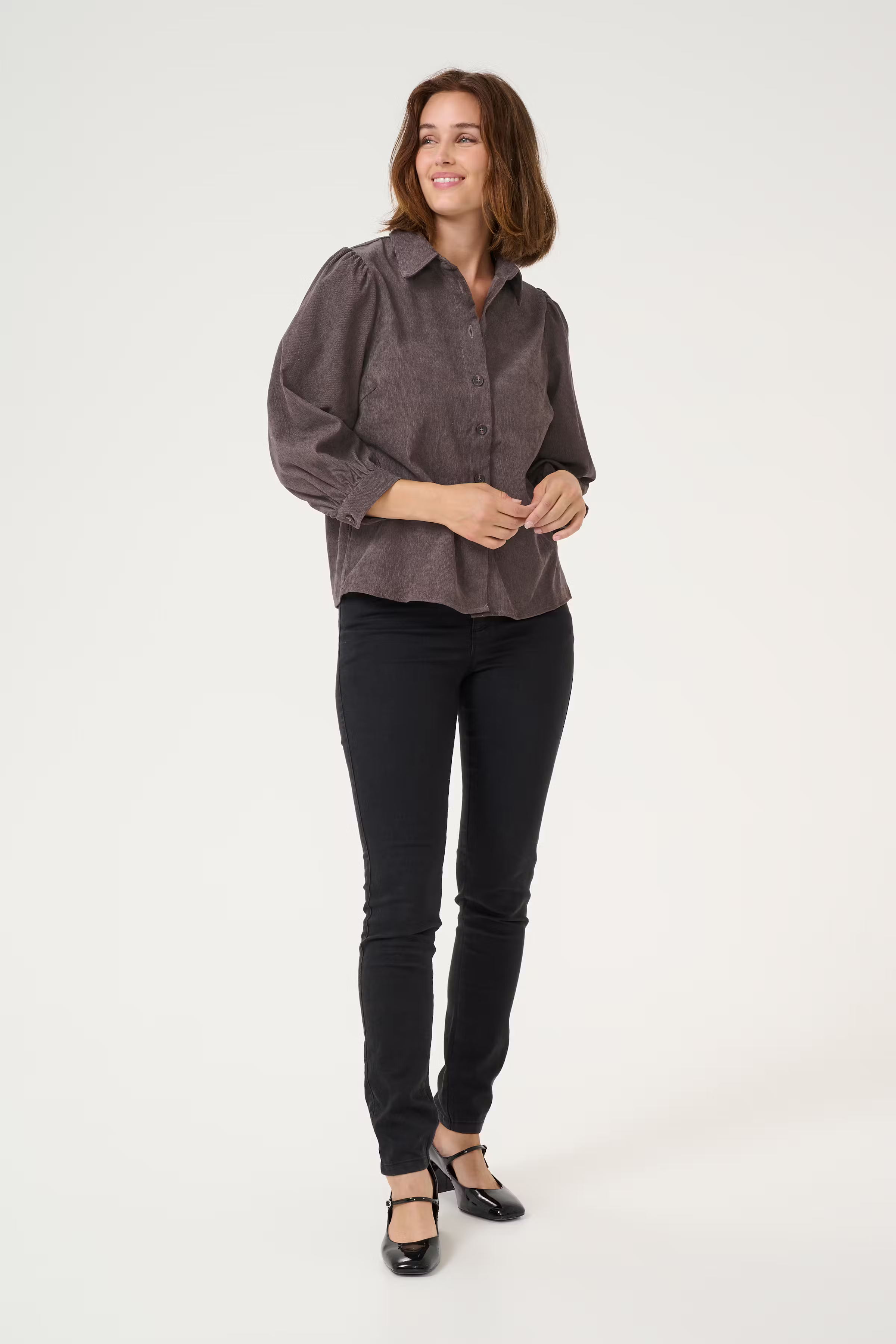 KAvera Skjorta LOOKBOOK FRONT 10508370-106615