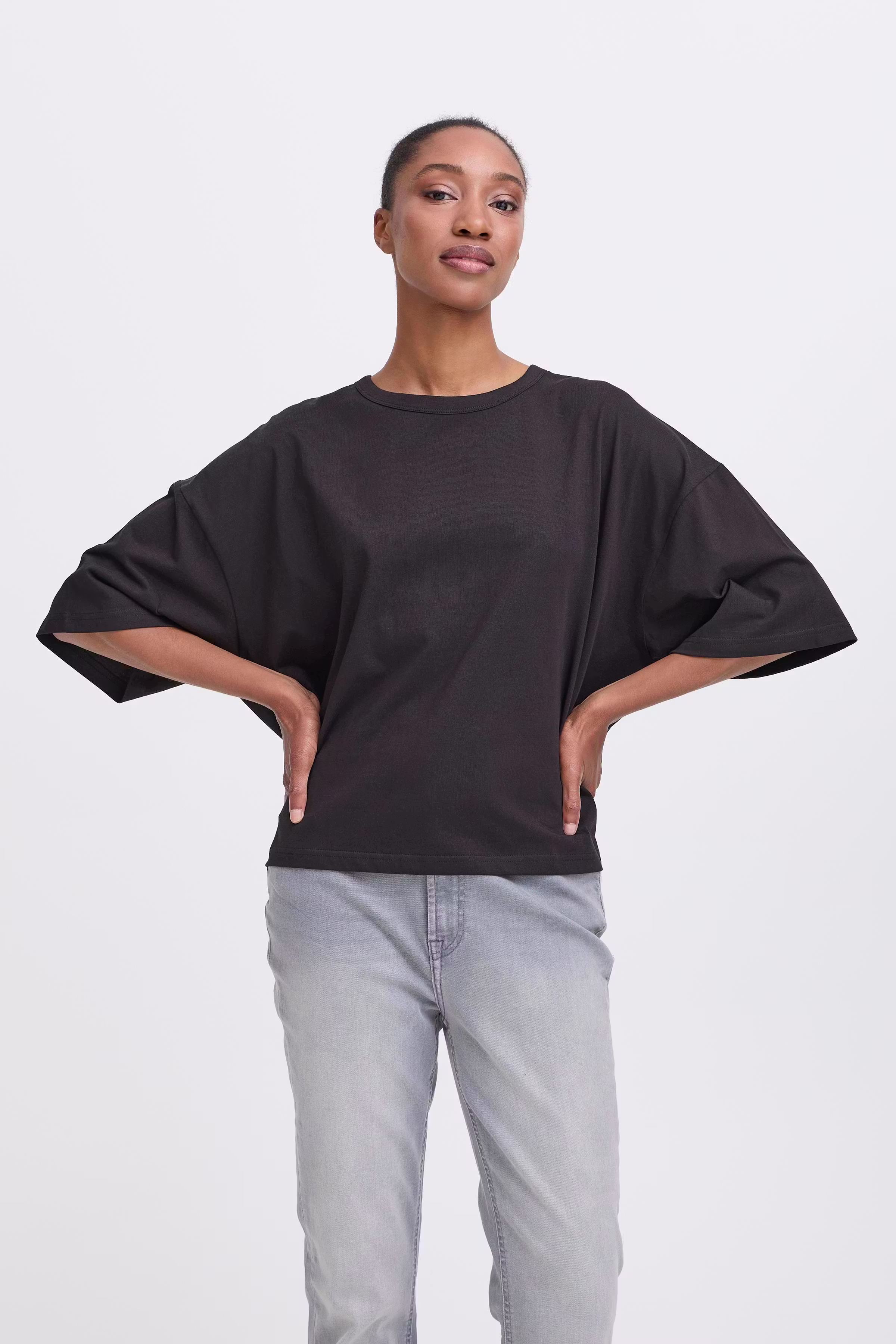 IHPALMER EXTRA LOOSE T-shirt LOOKBOOK FRONT 20124233-194008