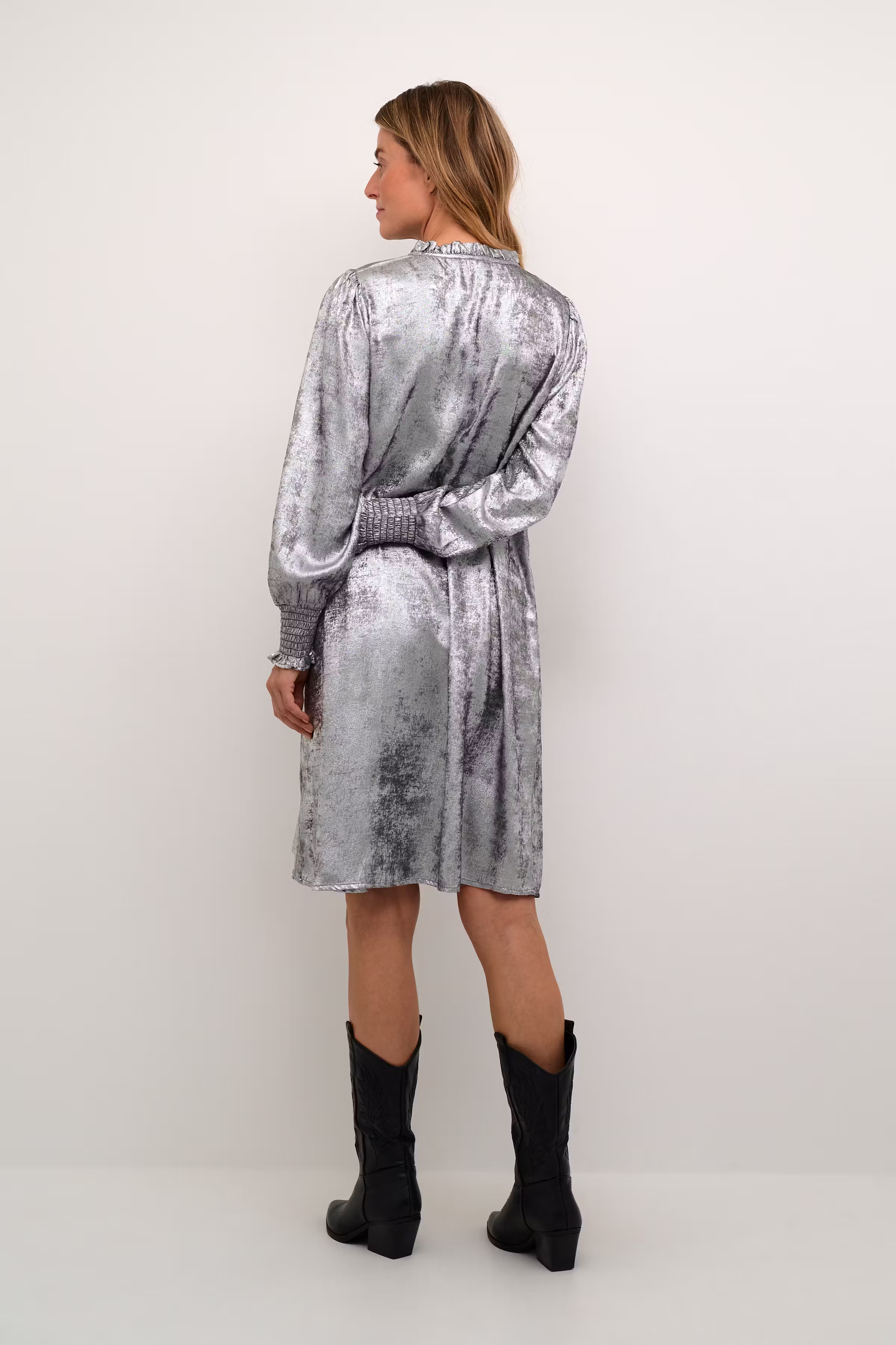 CRZamira Kleid LOOKBOOK BACK 10612997-180201