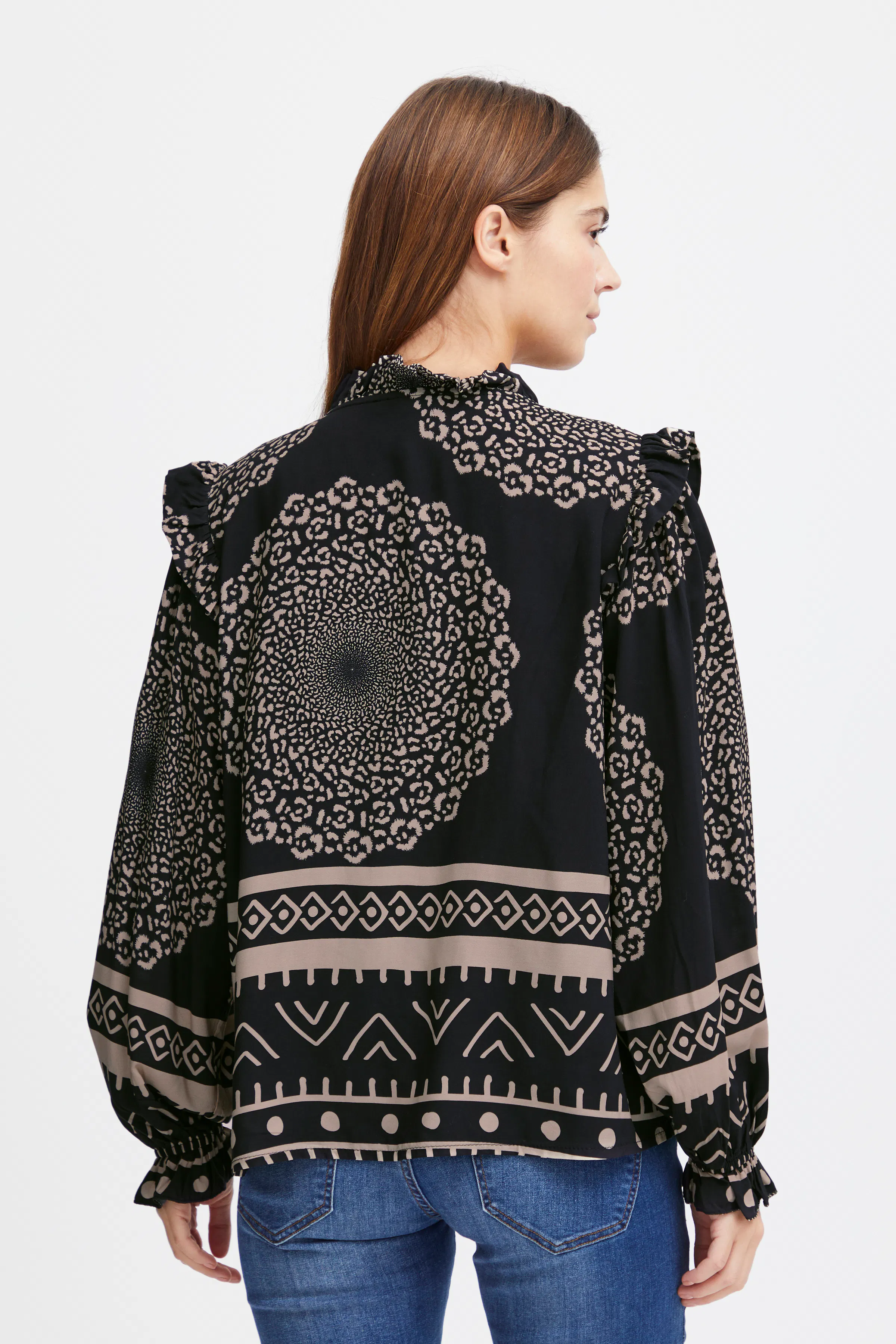 SBMORA Bluse LOOKBOOK BACK 22100429-203919