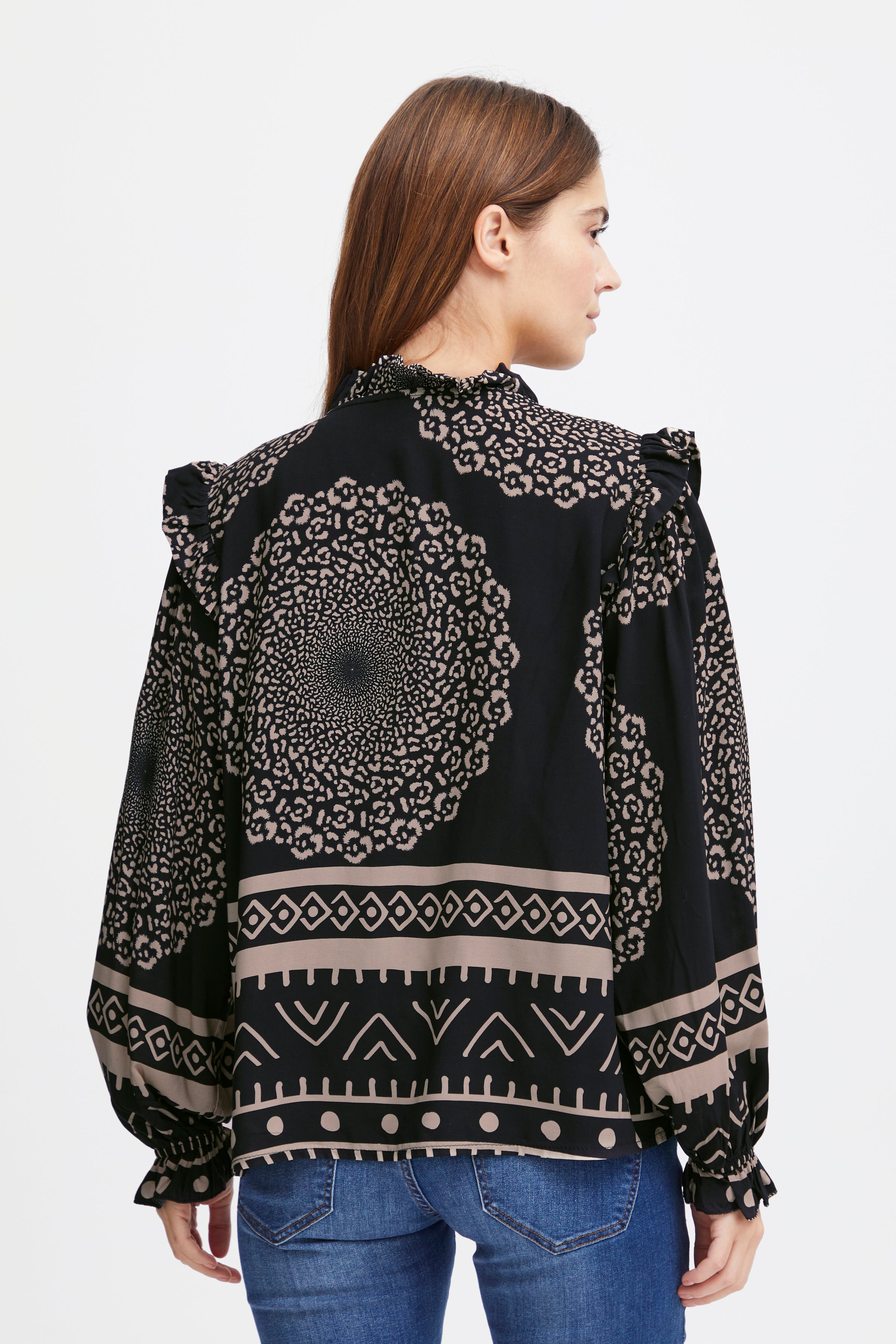 SBMORA Bluse LOOKBOOK BACK 22100429-203919