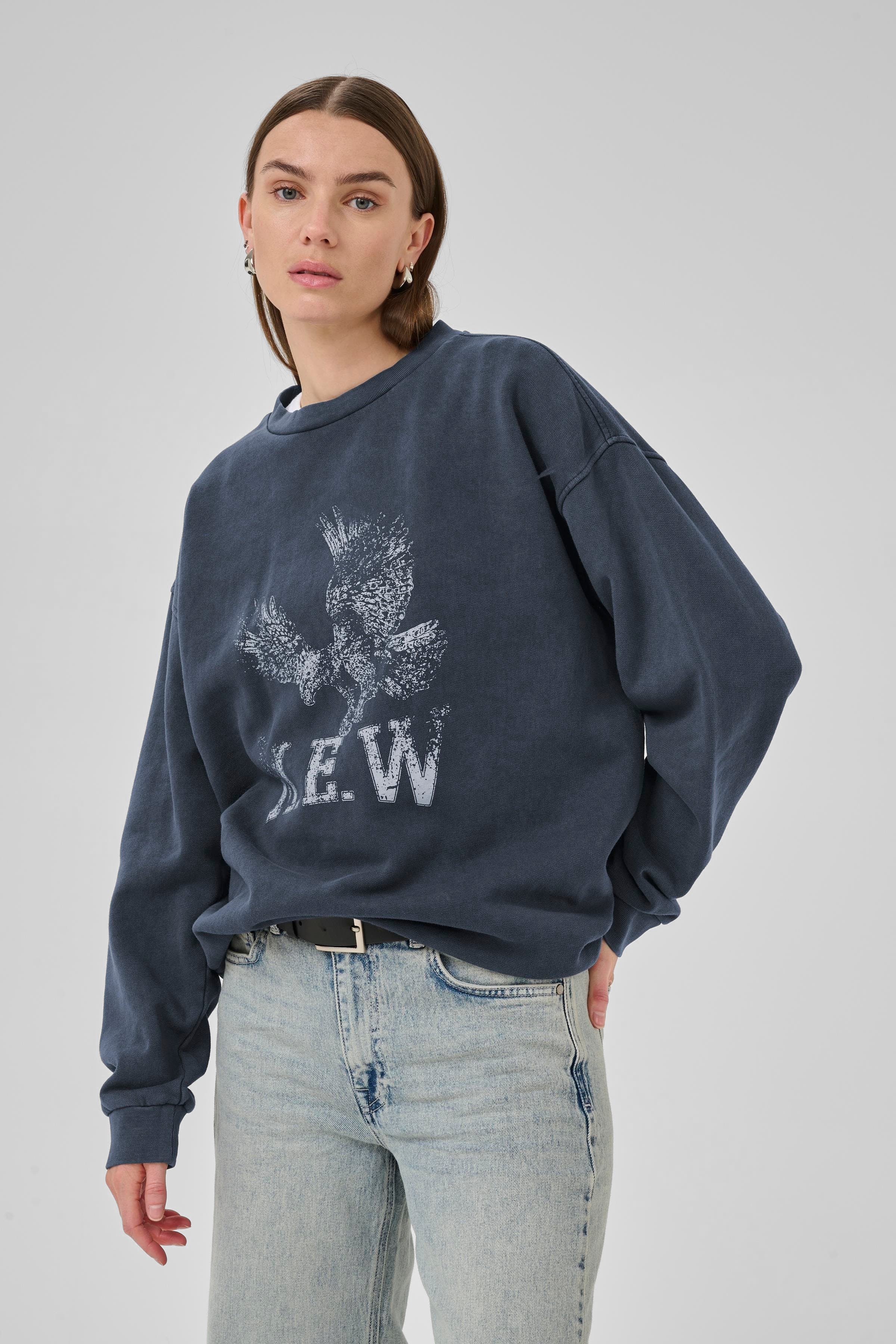 DiegoMW Sweatshirt LOOKBOOK FRONT 10705244-100089