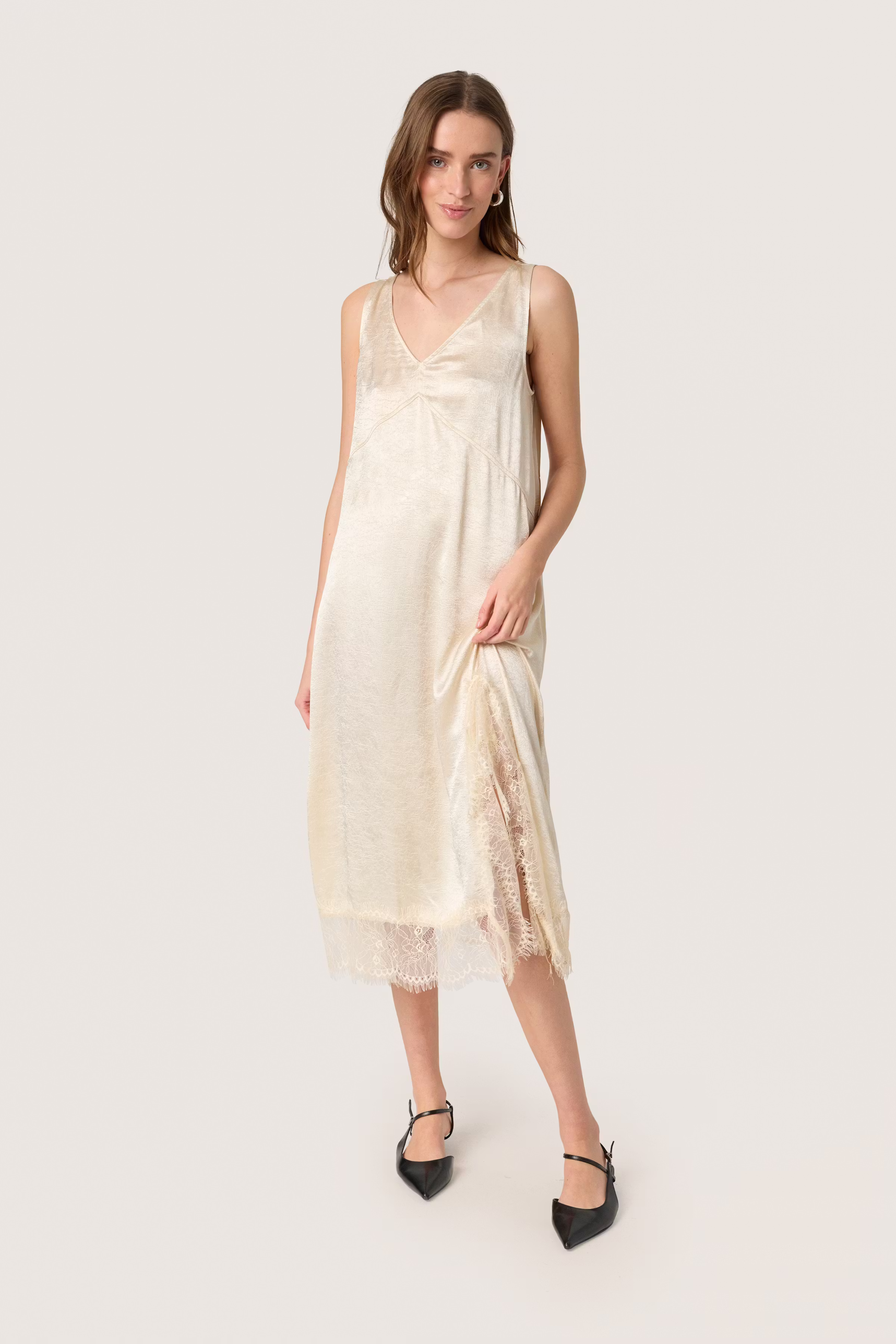 SLYennah Dress LOOKBOOK FRONT 30408590-130907