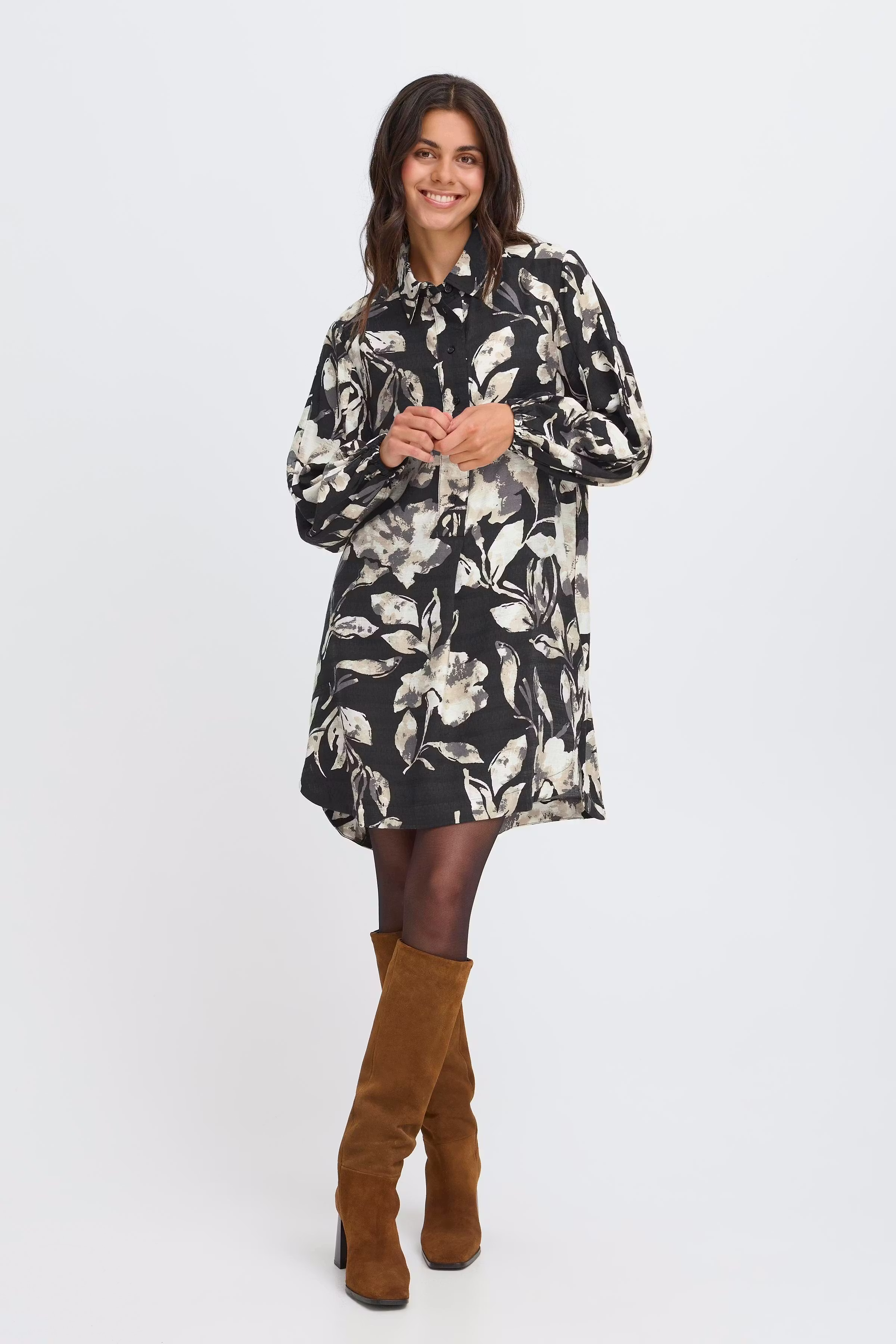 FRARIANA Kjole LOOKBOOK FRONT 20617073-900001437