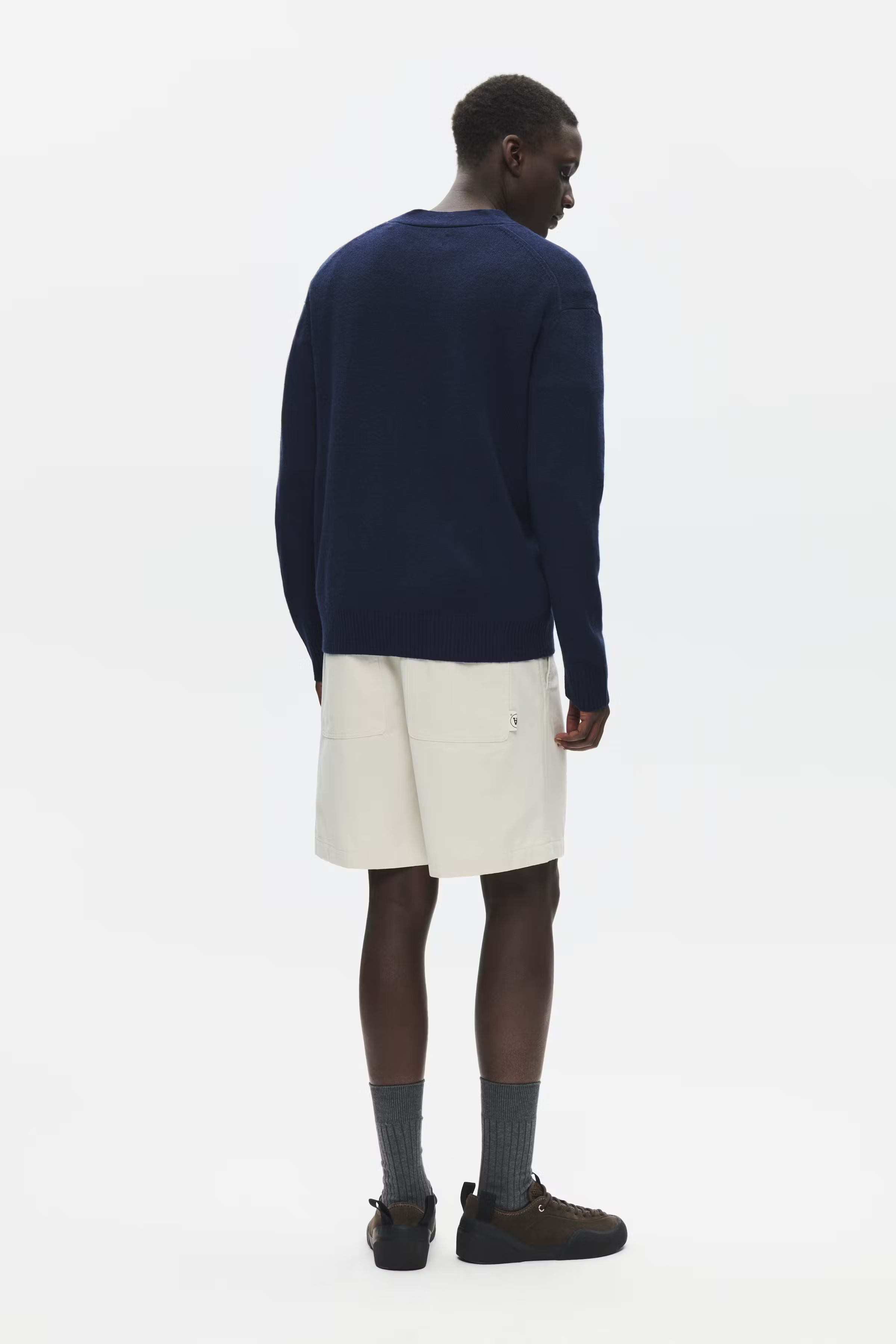 WWTay Cardigan LOOKBOOK BACK 30251648-194011