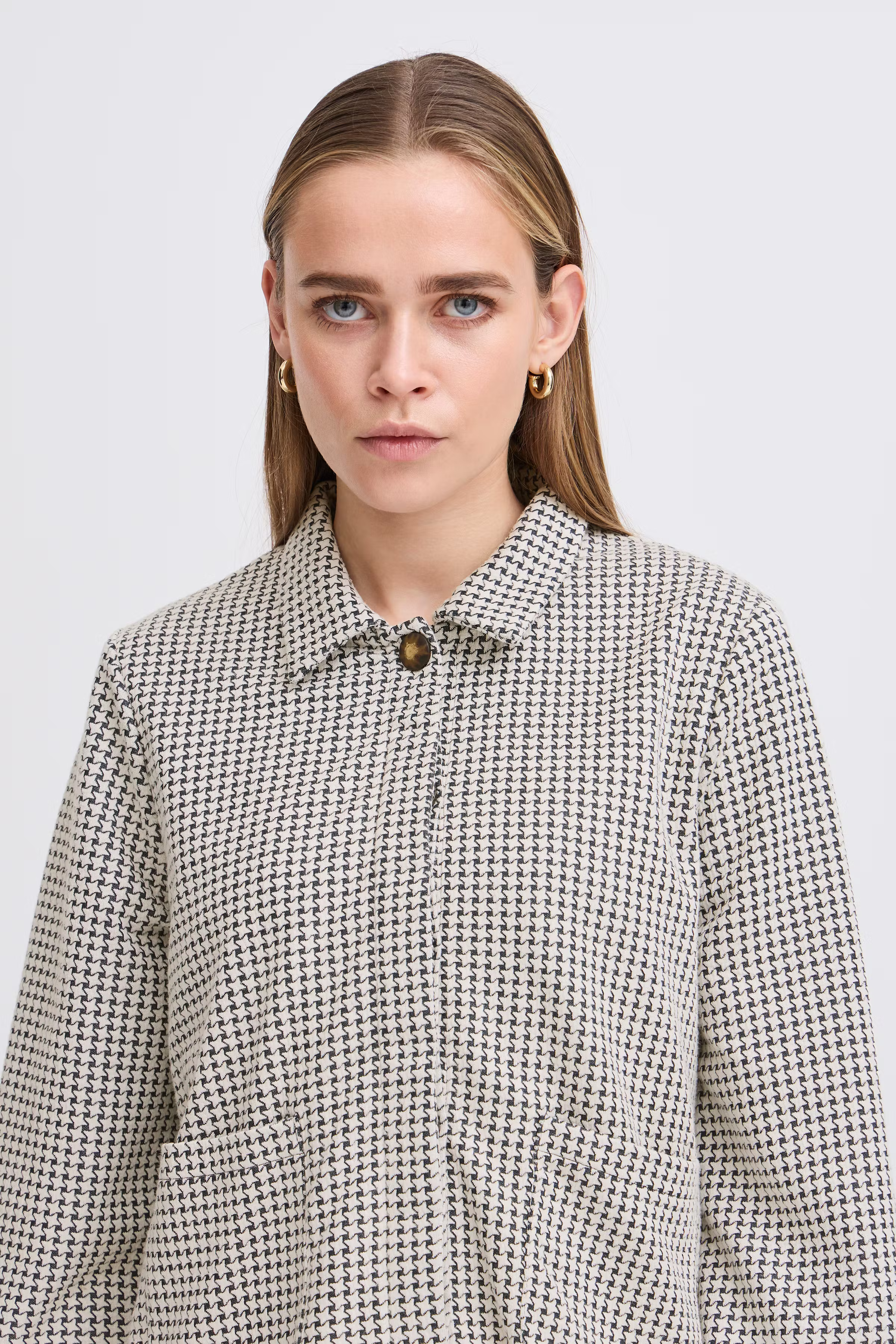  IHKATE PILLOU Outerwear LOOKBOOK DETAIL 20123014-194010