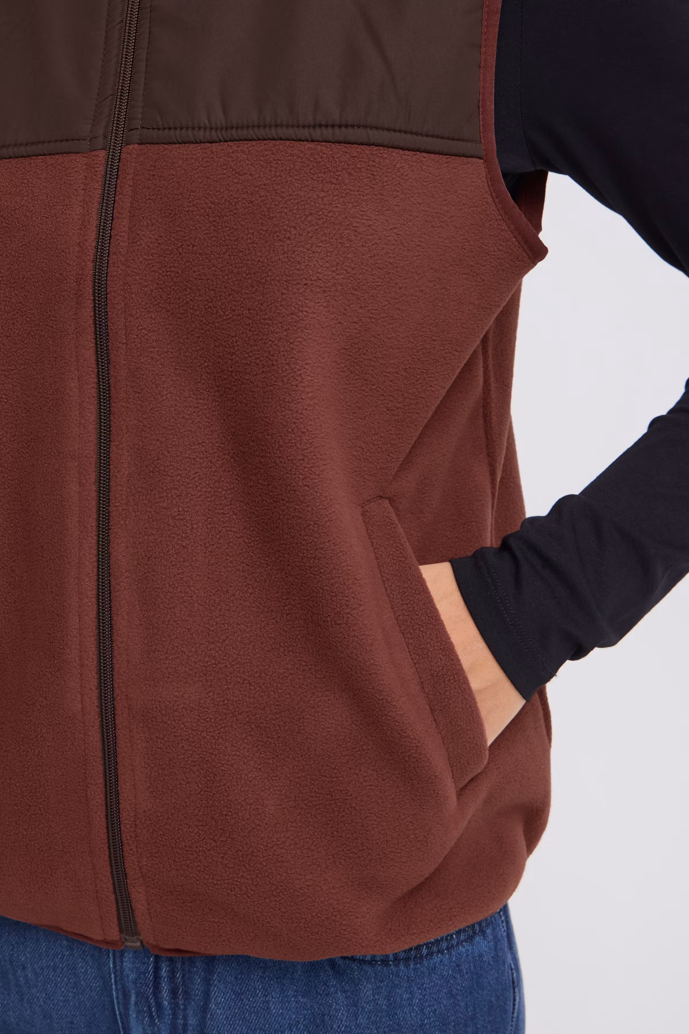 FRFLEA Waistcoat outerwear LOOKBOOK DETAIL 20618216-191321
