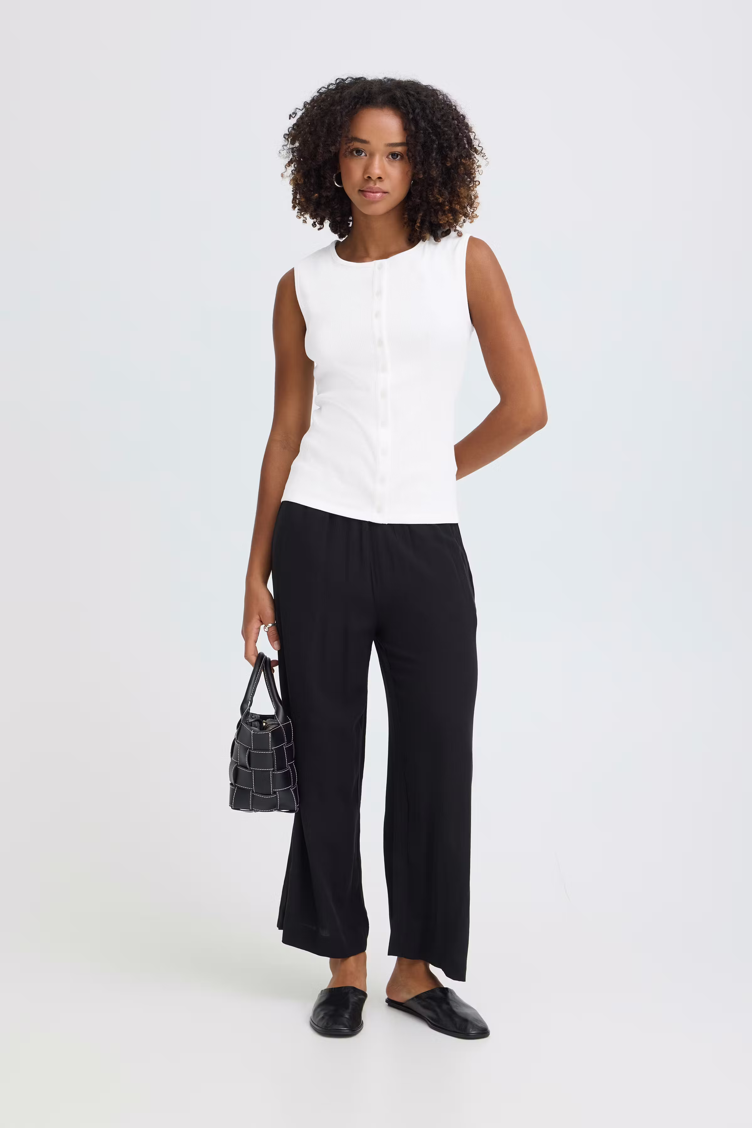 IHPALMA Top LOOKBOOK FRONT 20125495-114201