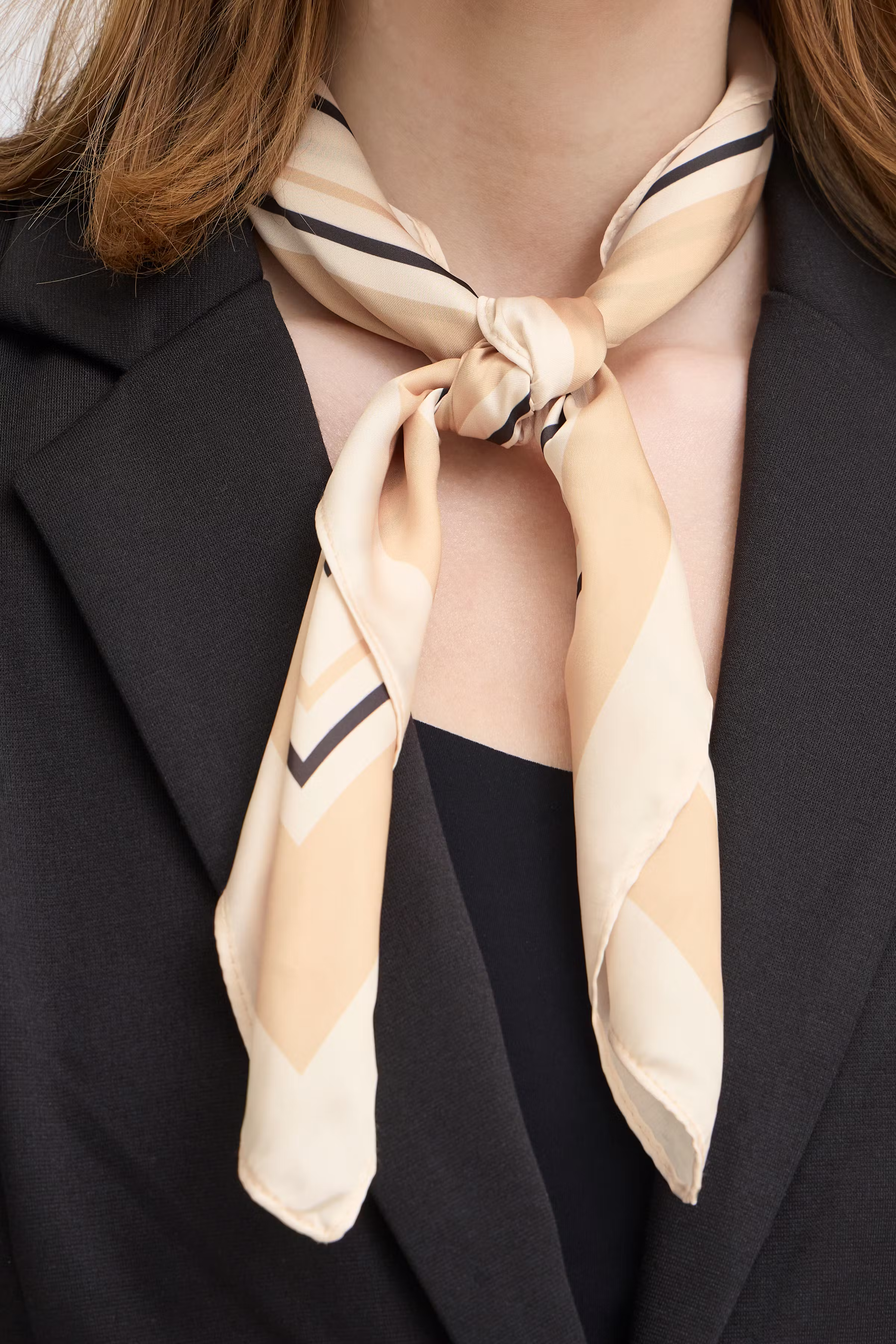 IAJLA Skjerf LOOKBOOK FRONT 20125328-161212