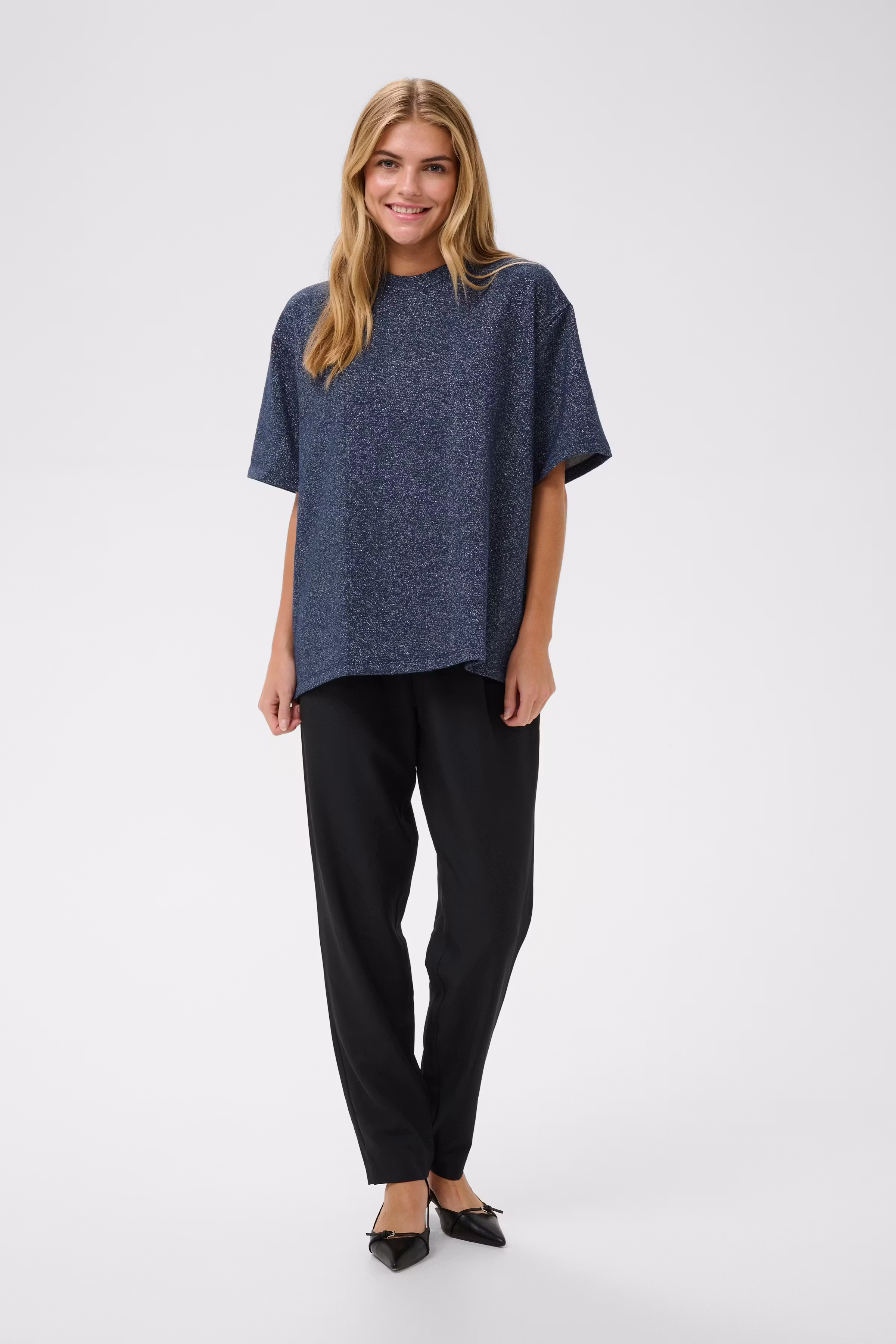 NanniSZ Sweatshirt LOOKBOOK FRONT 30514642-194111