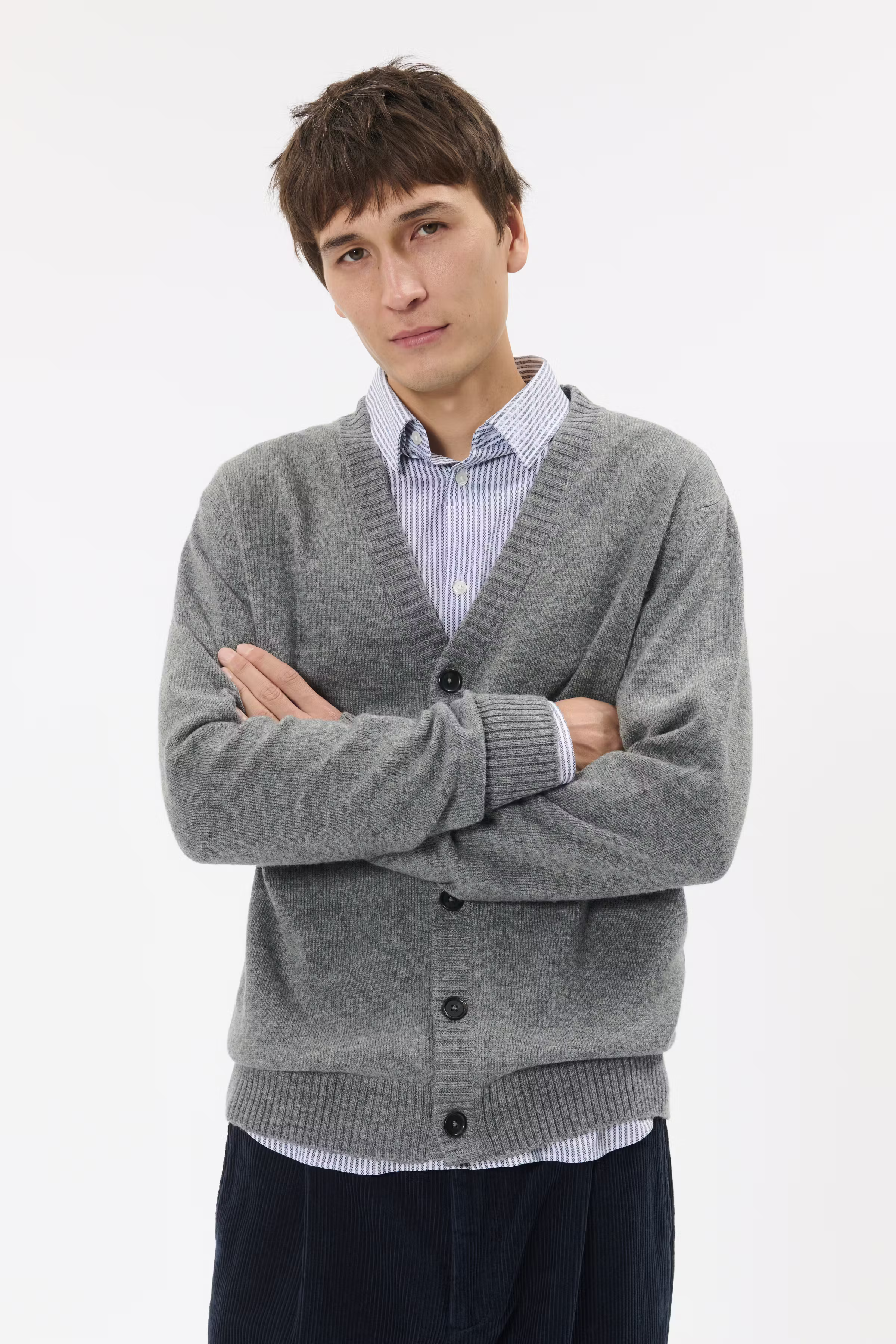 MAalpin Cardigan LOOKBOOK FRONT 30208827-300271