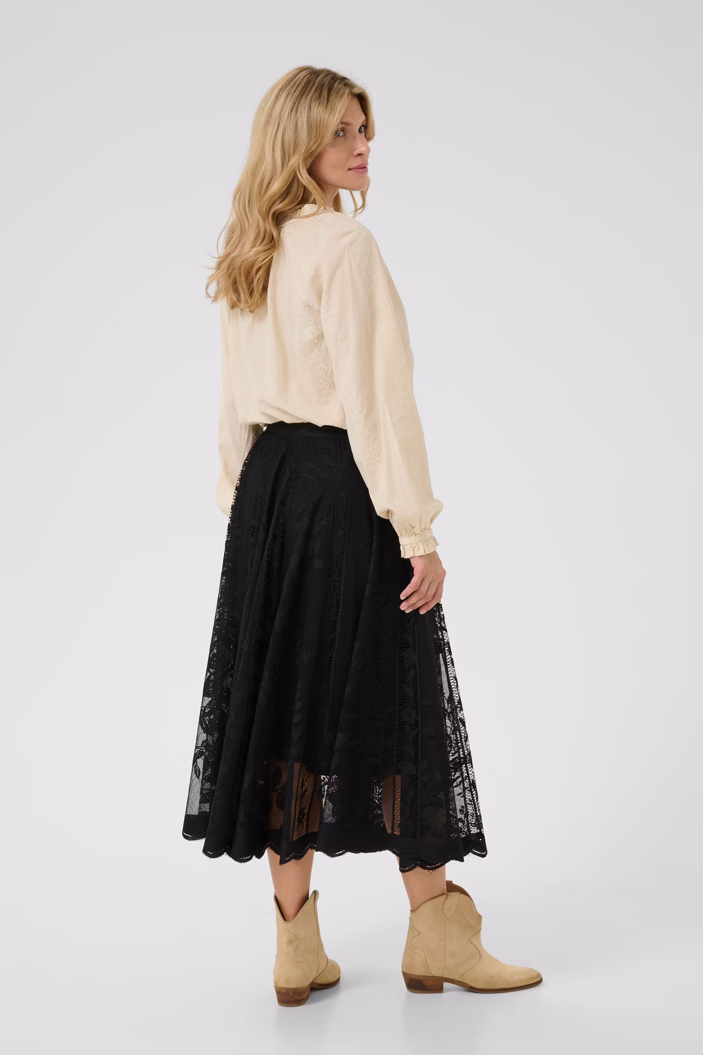 CRLuanna Skirt LOOKBOOK BACK 10613856-100120