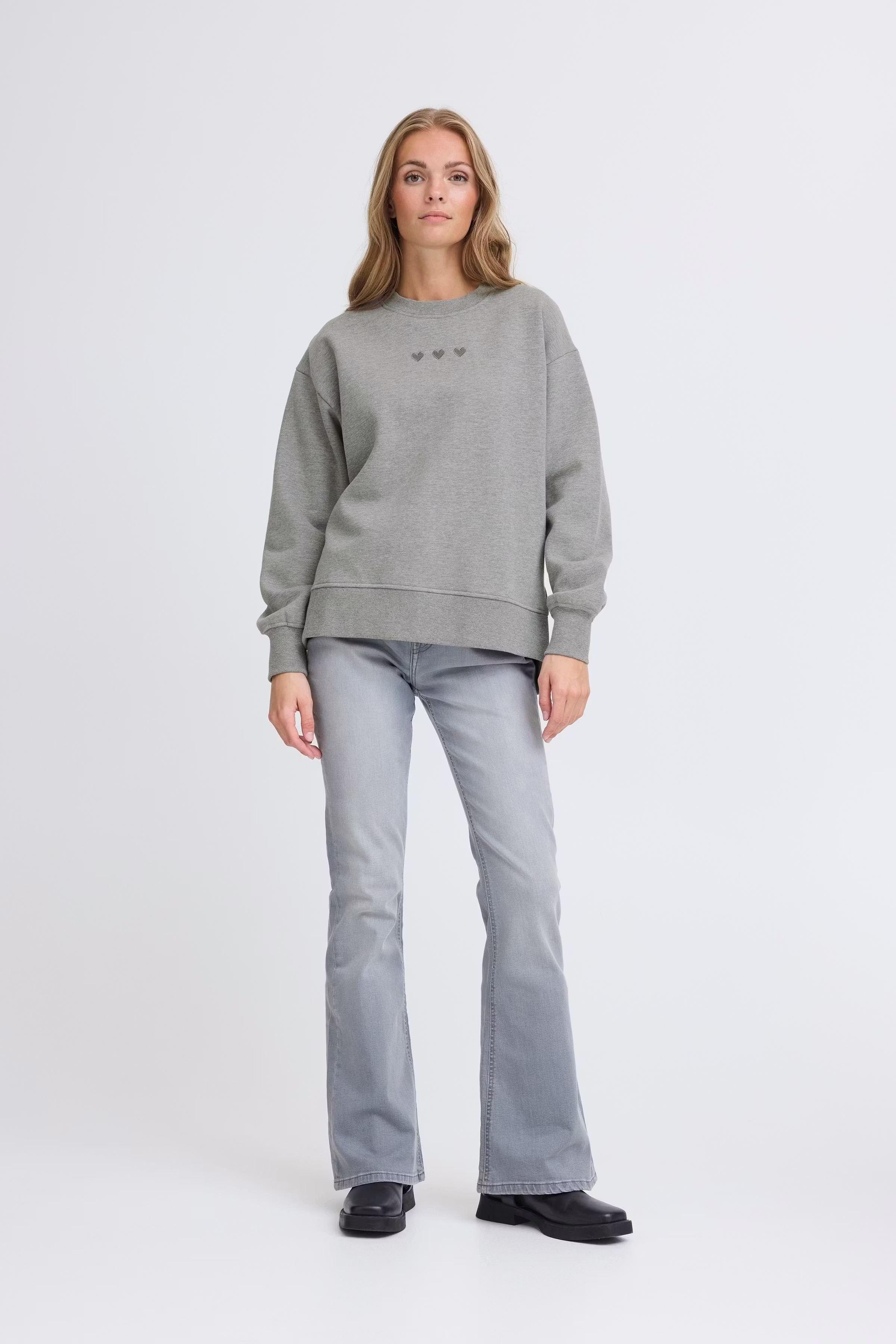 IHOLINNE Sweatshirt LOOKBOOK FRONT 20124640-200318