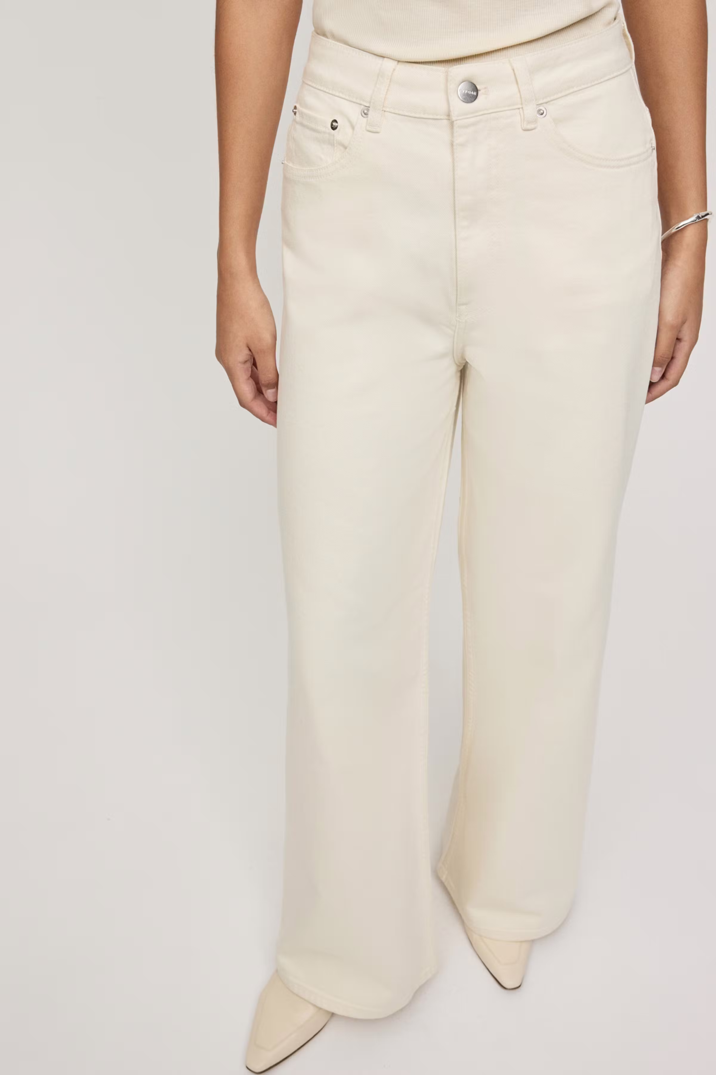 IOPrijanka Jeans LOOKBOOK FRONT 30600621-WH011
