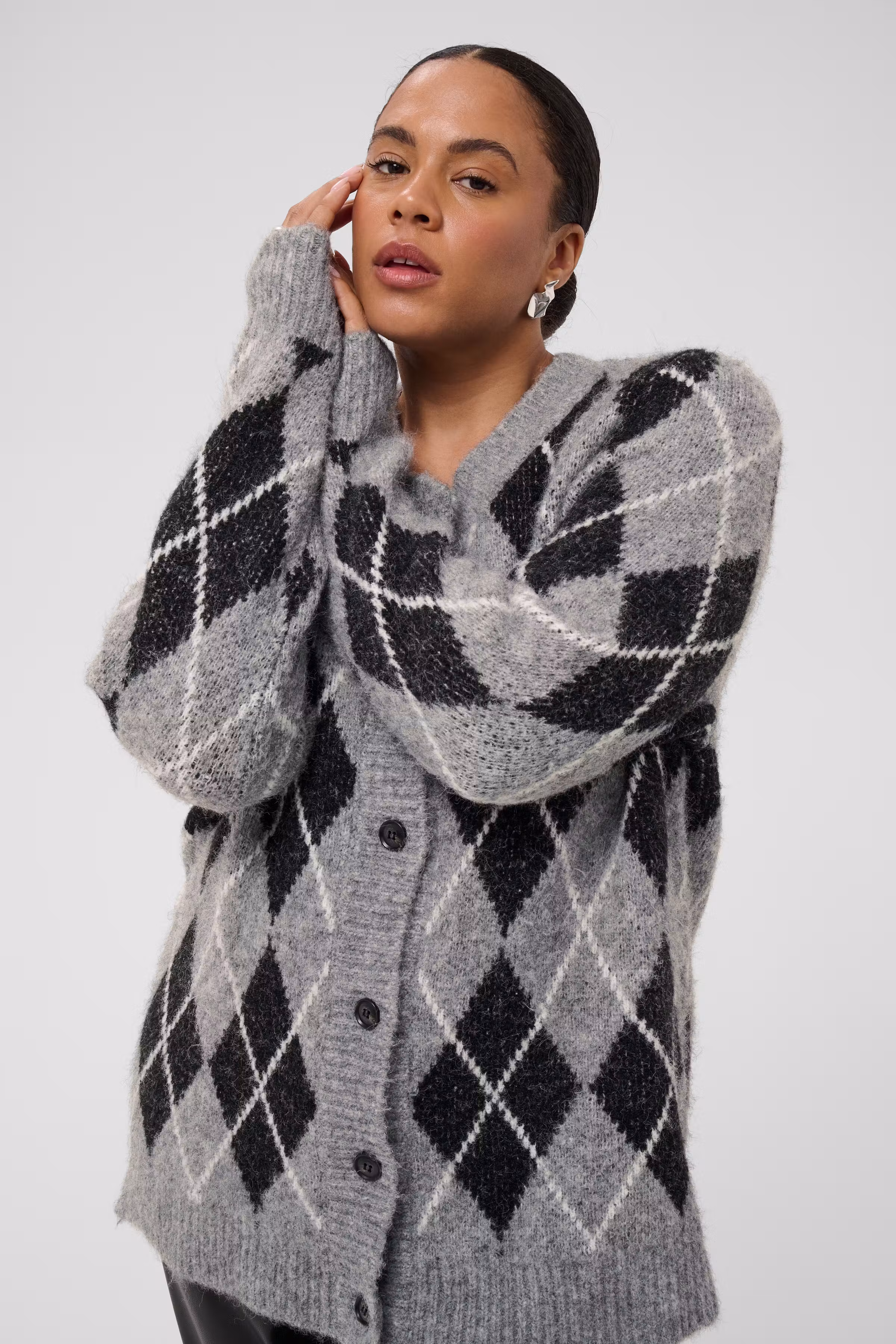 KCsima Cardigan LOOKBOOK DETAIL 10584417-109749
