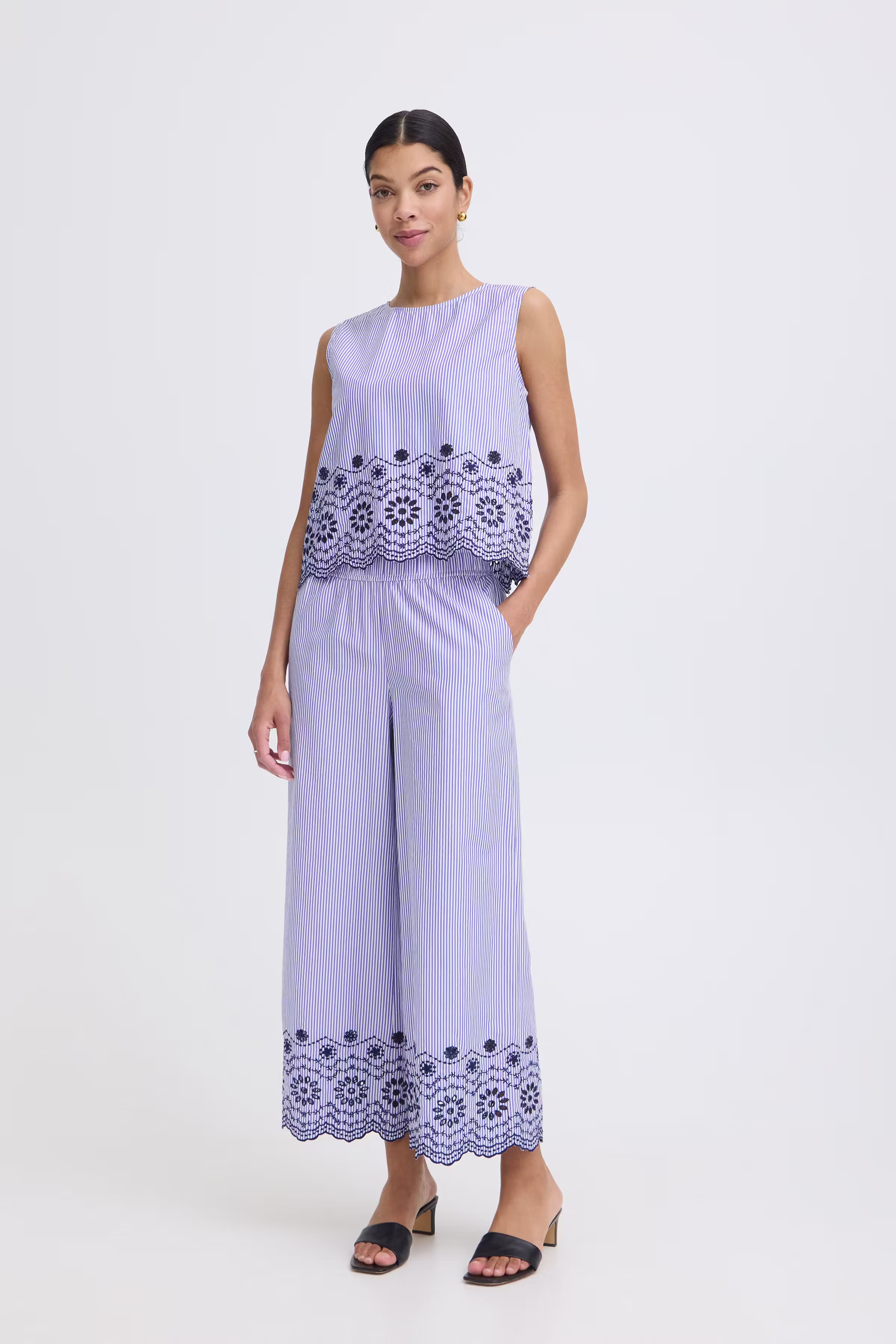 BYINZI Bukser LOOKBOOK FRONT 20819042-900008662