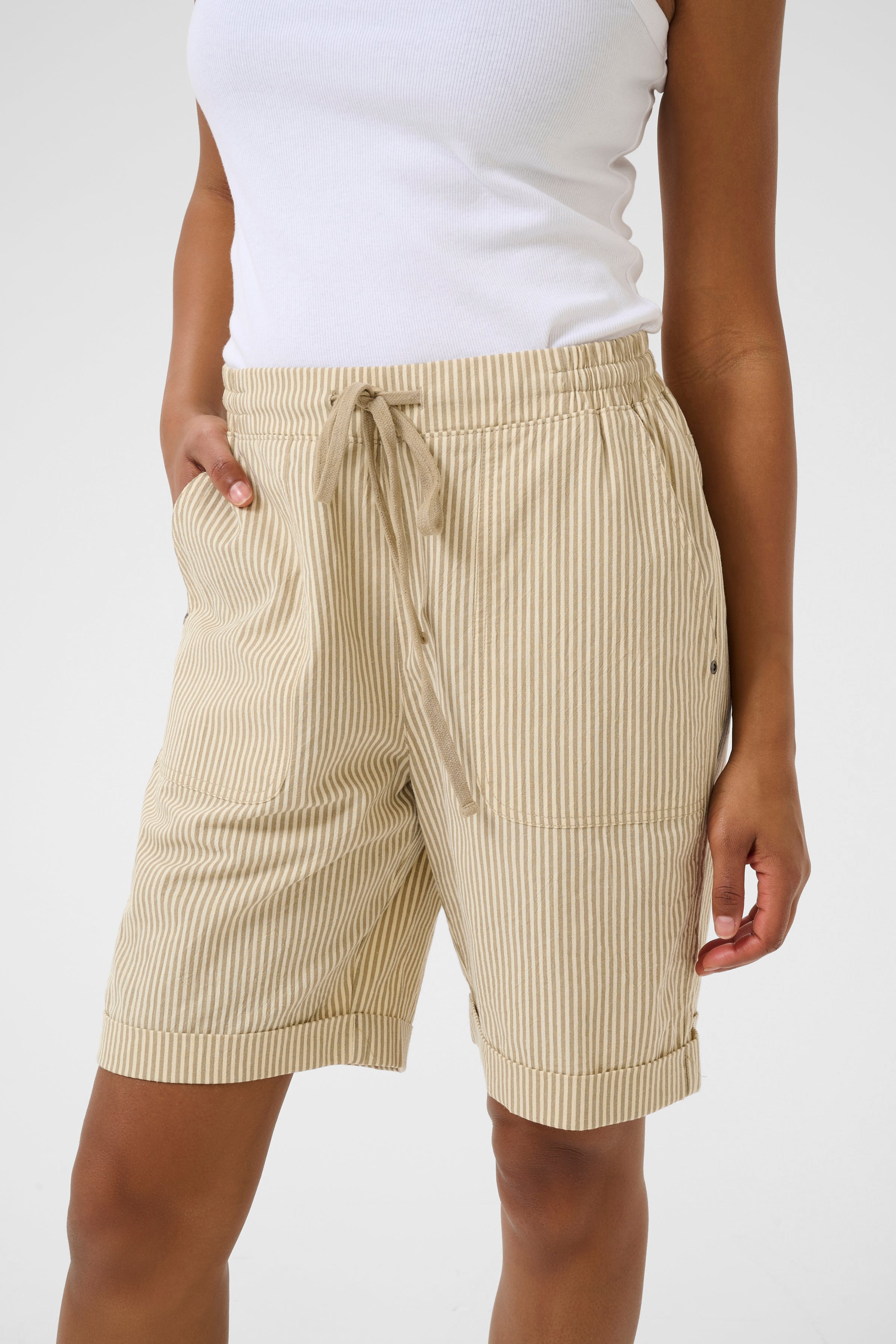 KAnaya Shorts LOOKBOOK DETAIL 10509008-107706