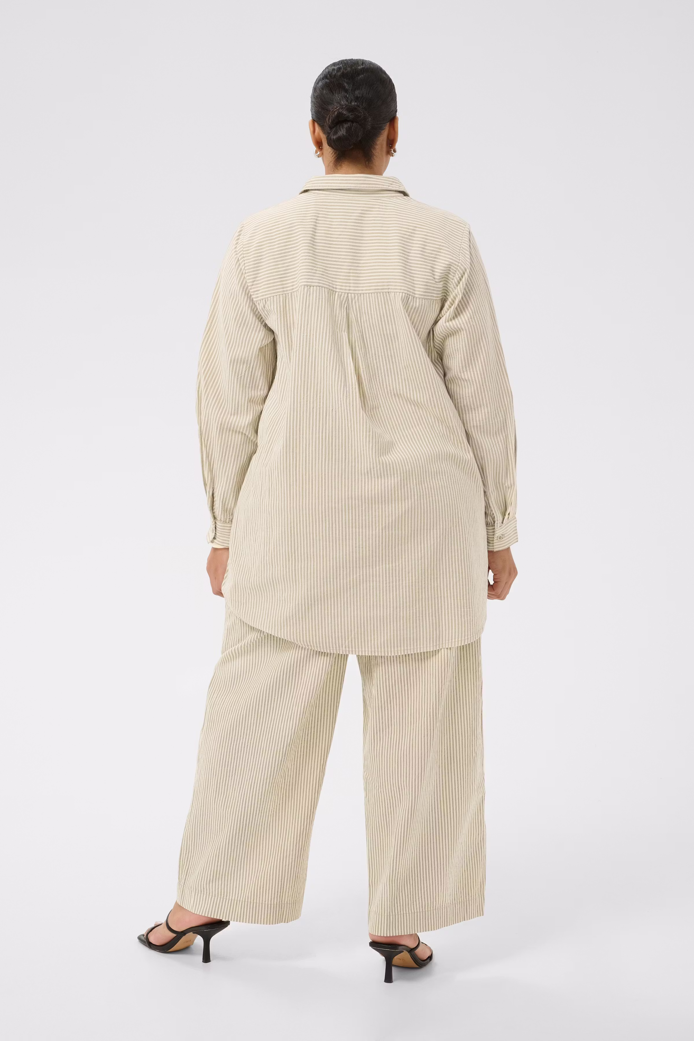 KCnana Tunika LOOKBOOK BACK 10583332-107706