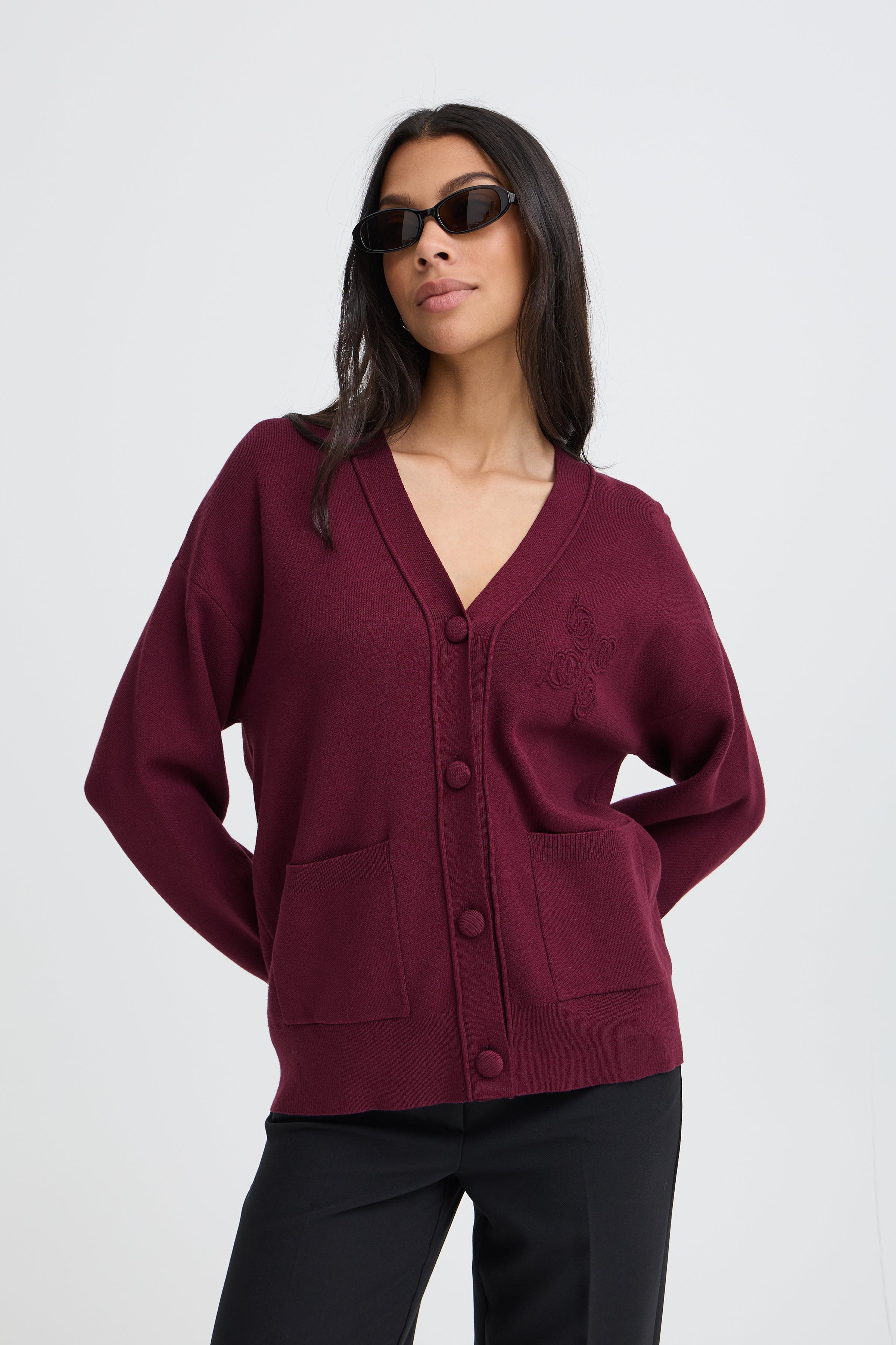BYOTARI Cardigan LOOKBOOK FRONT 20819160-191718