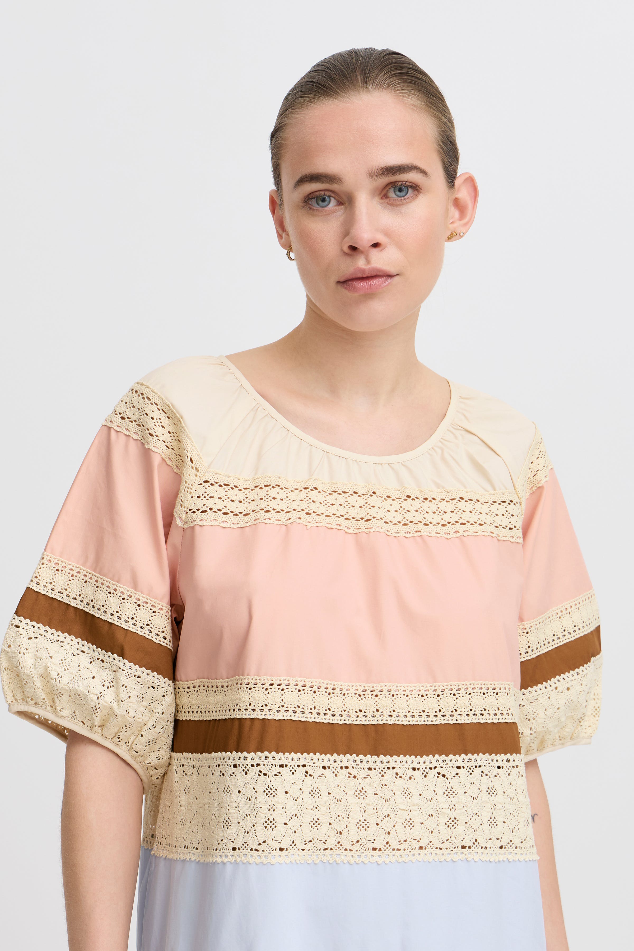 IRALICE Kjole LOOKBOOK DETAIL 20122849-130905