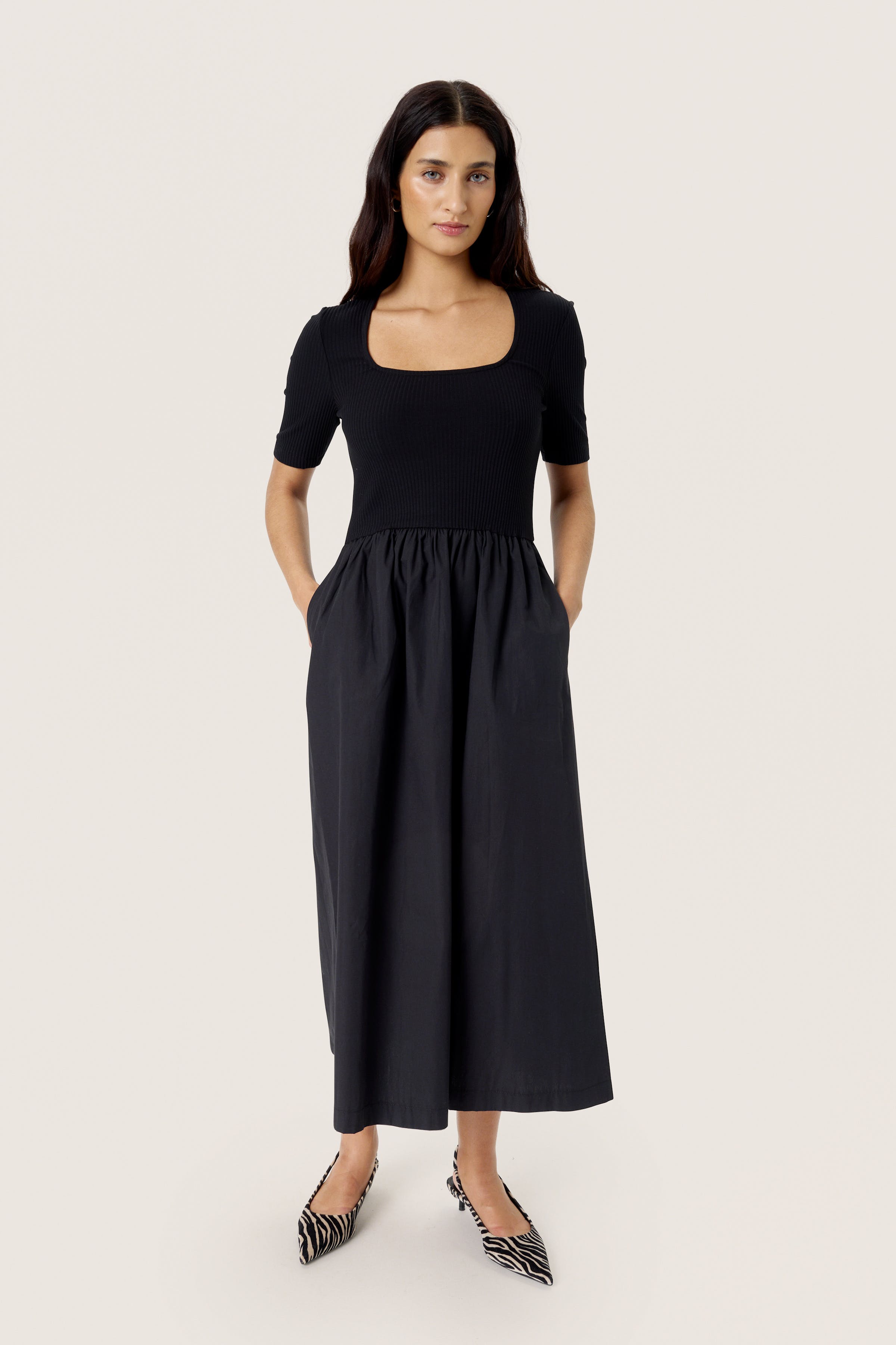 SLSimone Klänning LOOKBOOK FRONT 30408550-194008