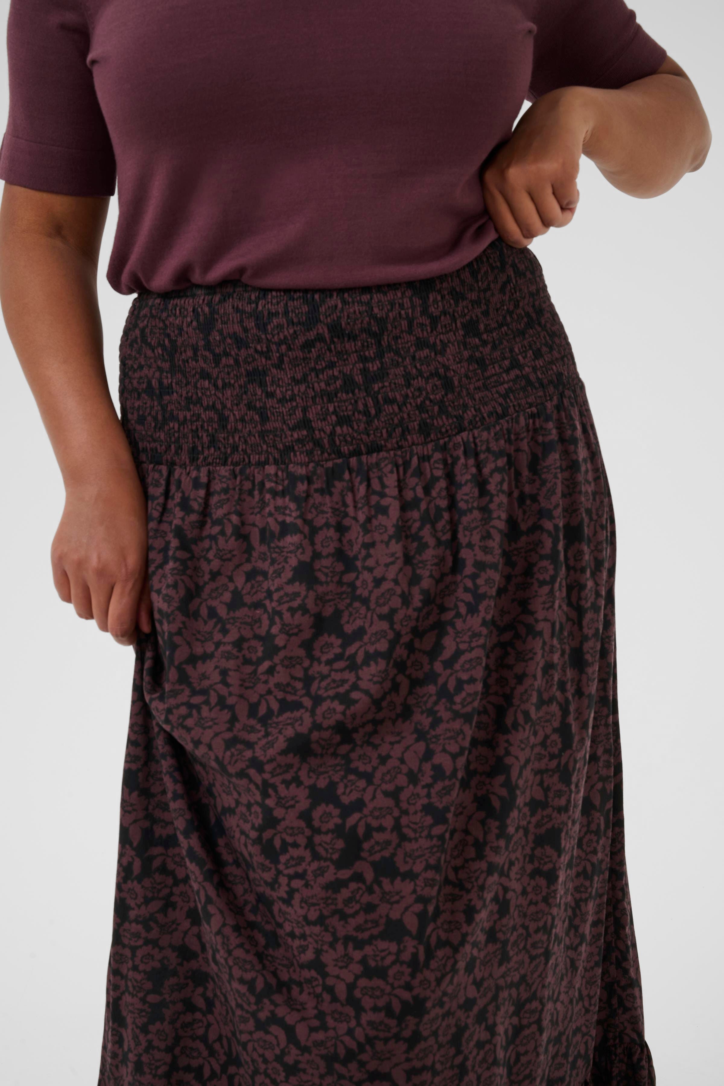 KCbella Skirt LOOKBOOK DETAIL 10583471-107734