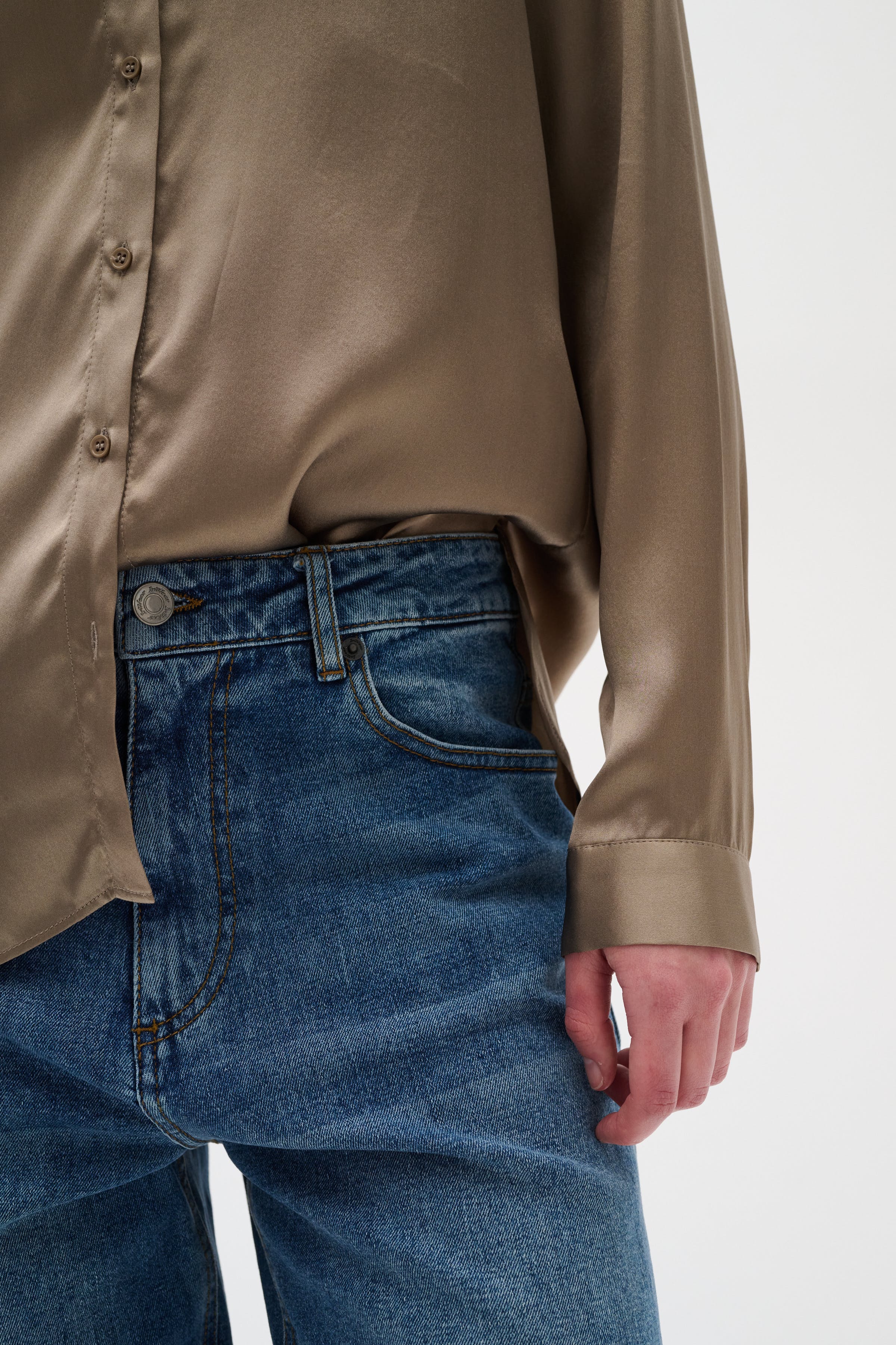 LeonoreIW Silke Skjorta Premium LOOKBOOK DETAIL 30104237-10114