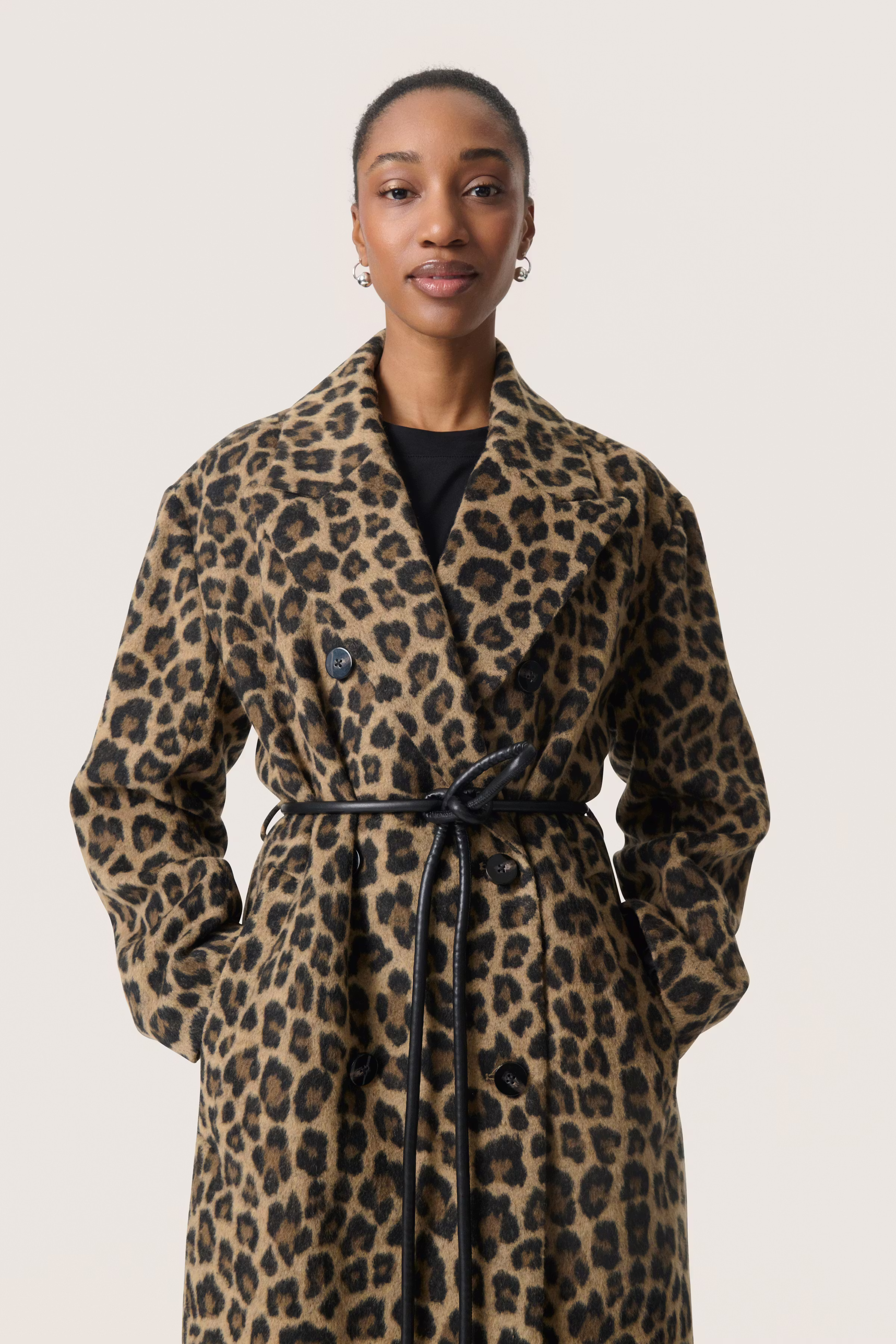 SLLeony Coat LOOKBOOK FRONT 30408683-304321