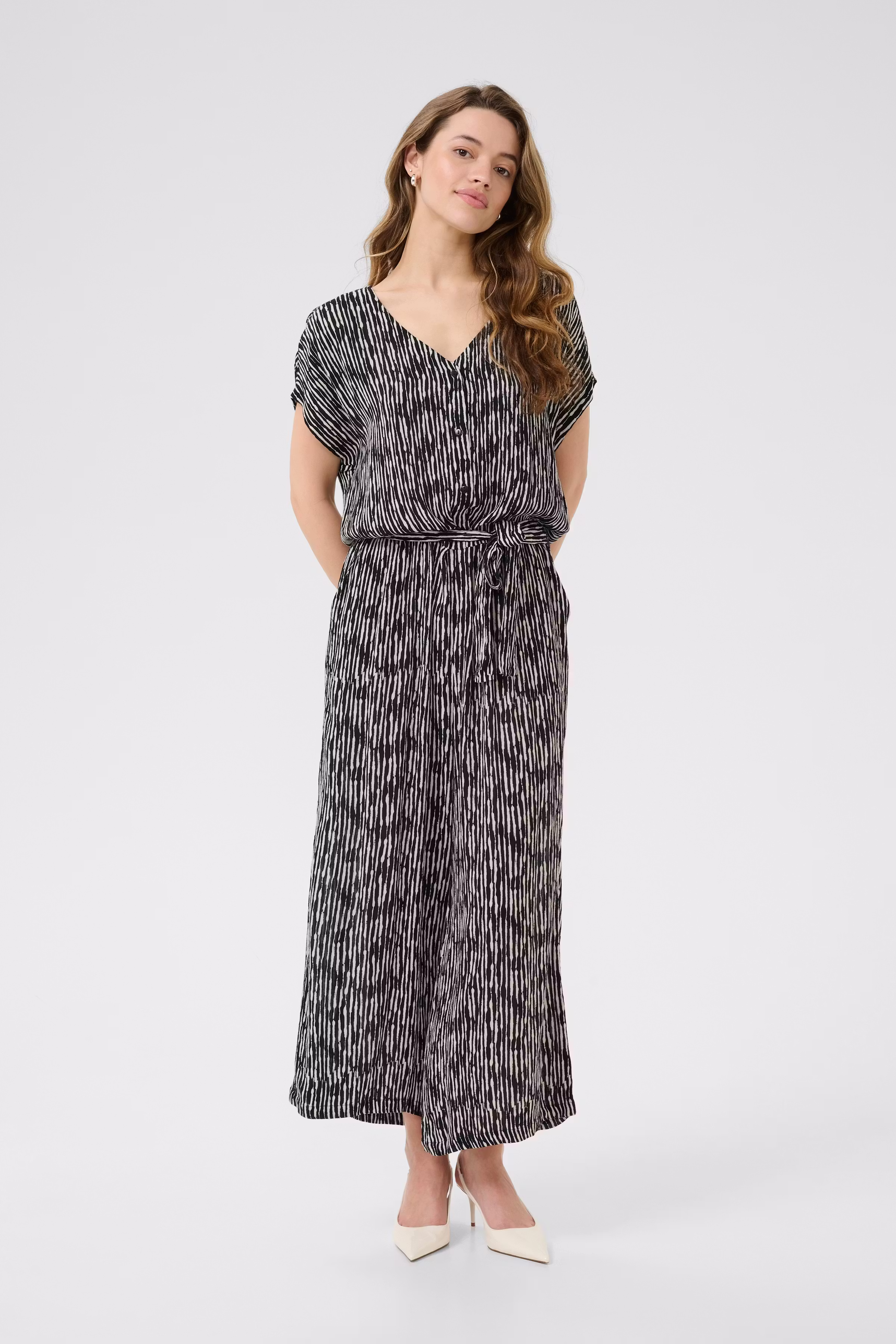 KAmille Overall LOOKBOOK FRONT 10552230-107944