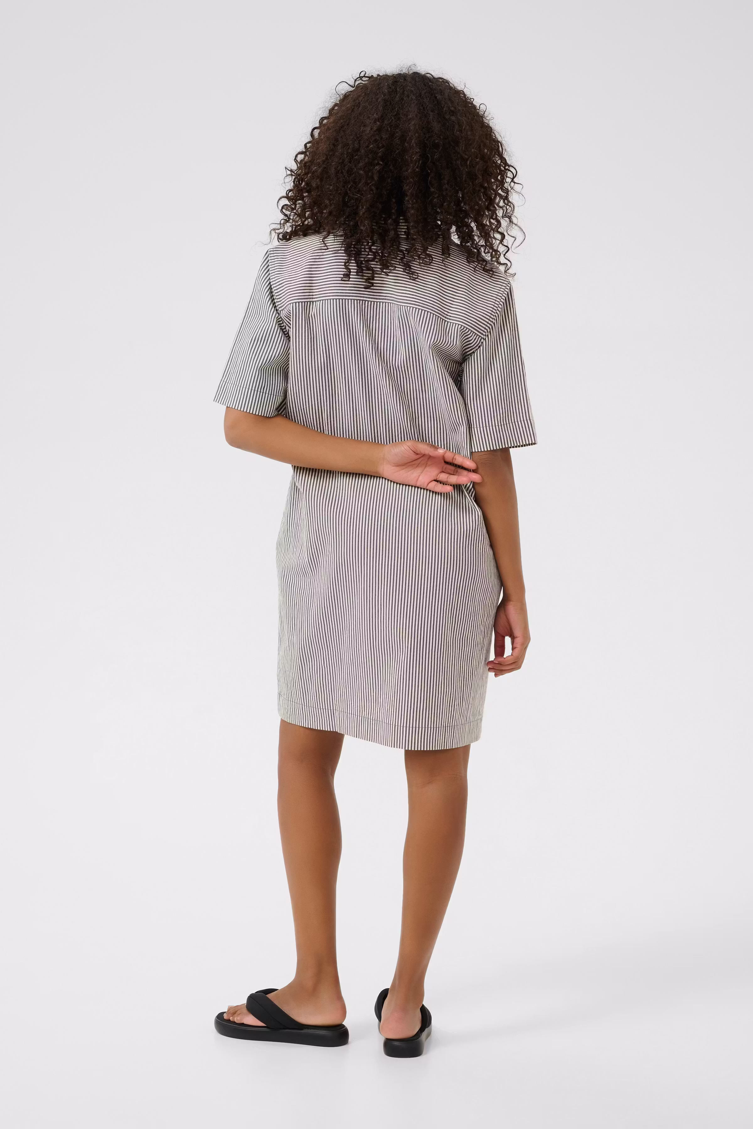 KAnaya Kjole LOOKBOOK BACK 10510107-106298