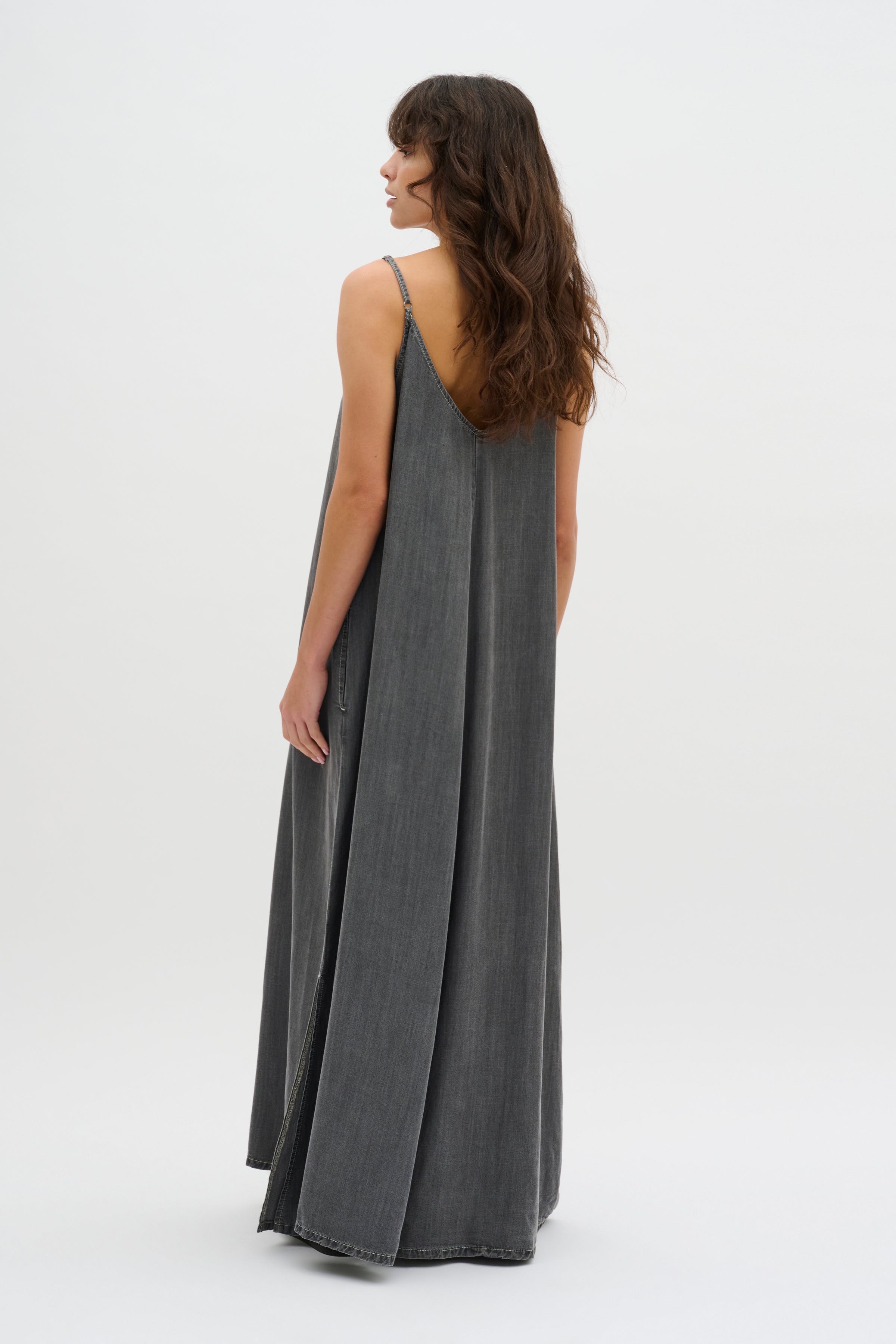 NellyMW Dress LOOKBOOK BACK 10704742-100080