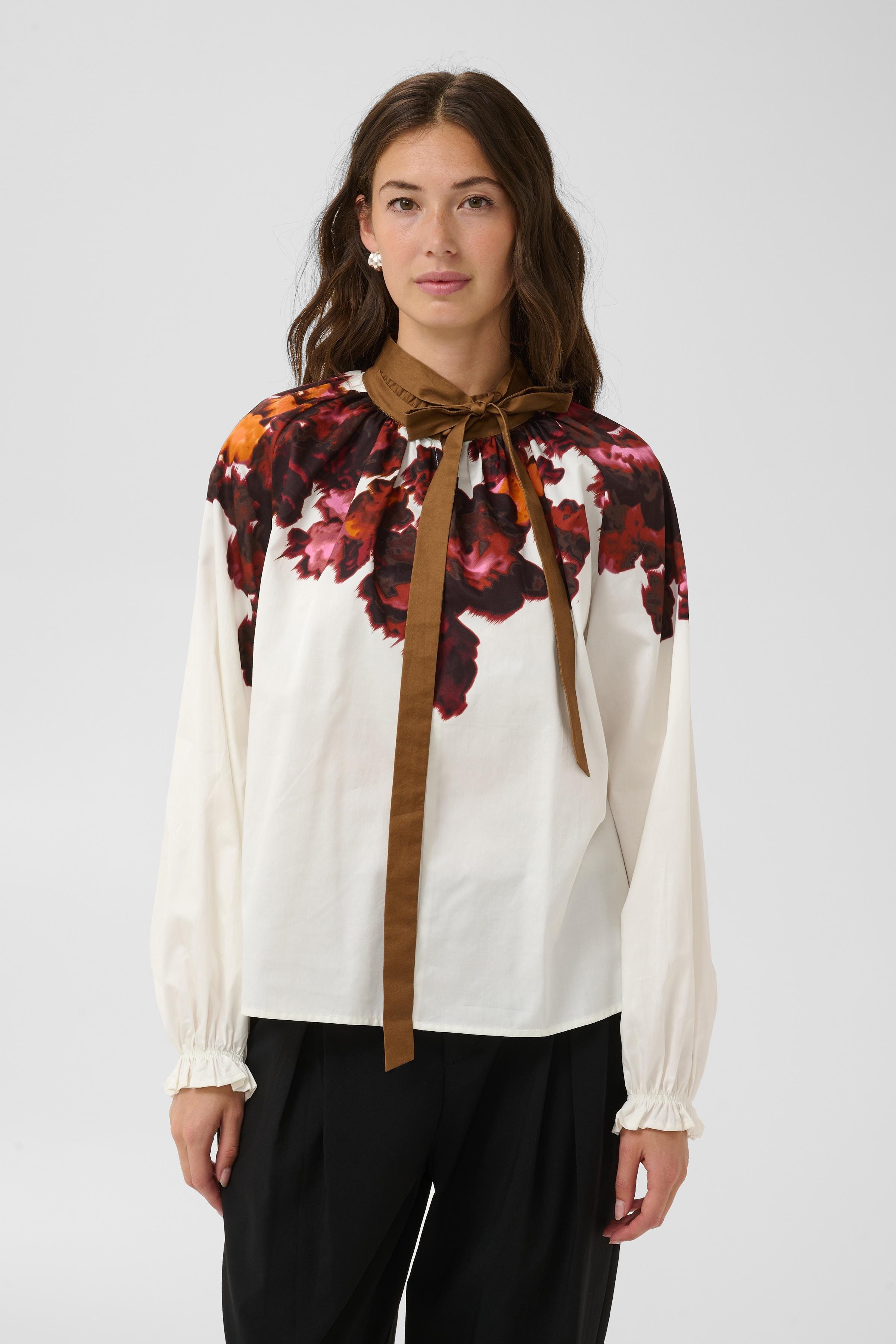 CUJULISSA Blouse LOOKBOOK FRONT 50114098-900014929