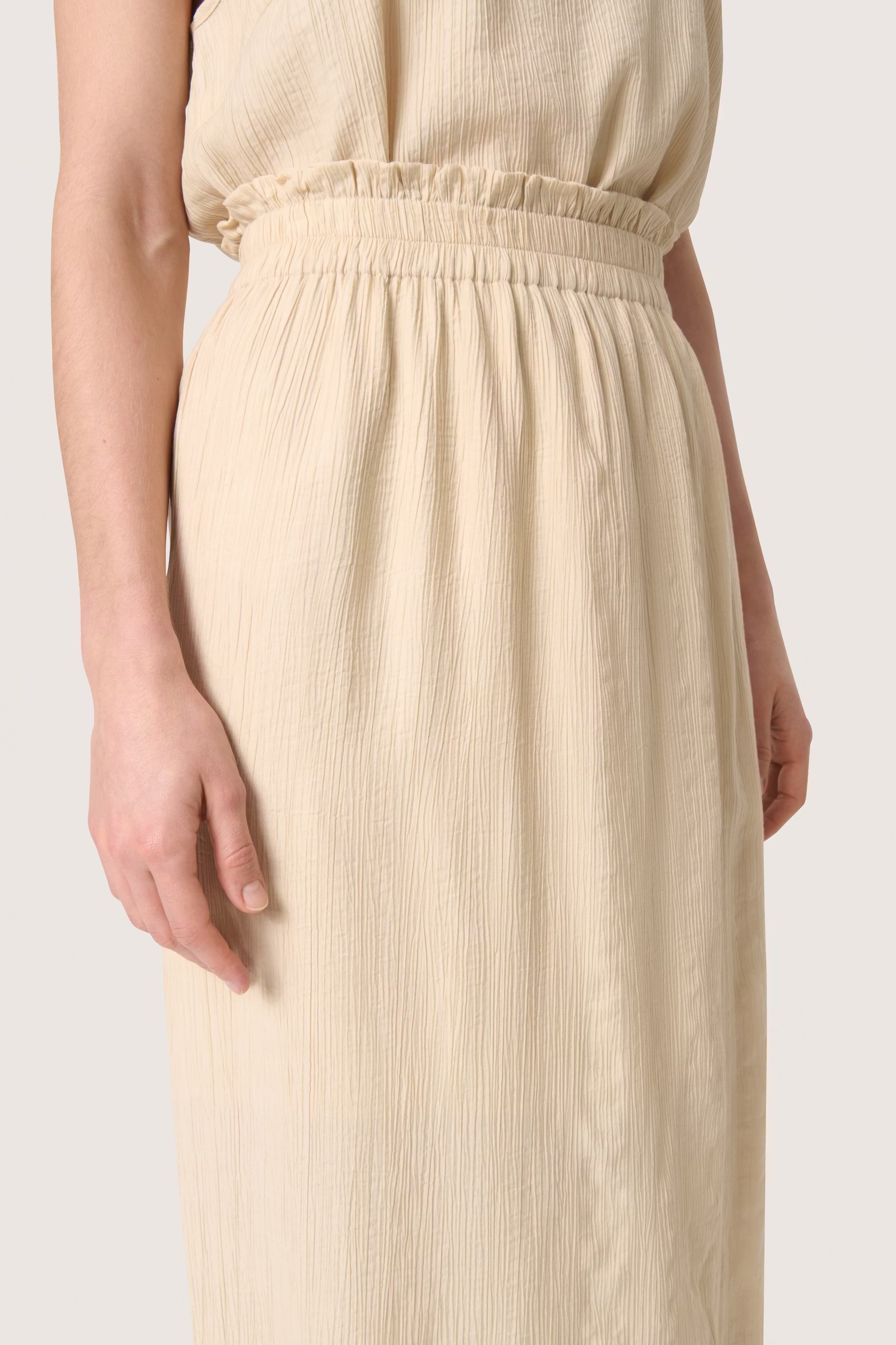 SLAila Skirt LOOKBOOK DETAIL 30407519-130907