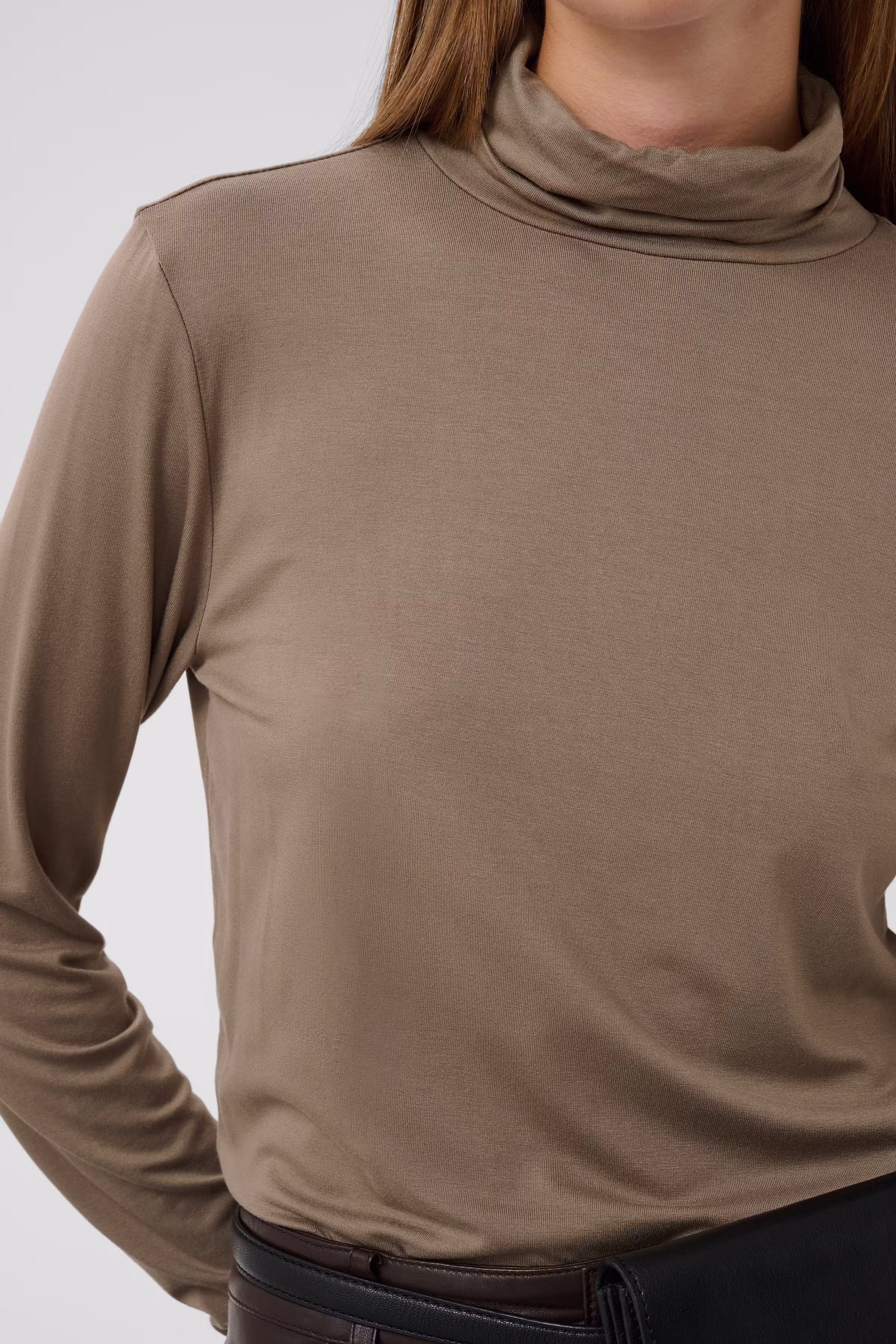SLHanadi Rollneck LOOKBOOK DETAIL 30403340-181112